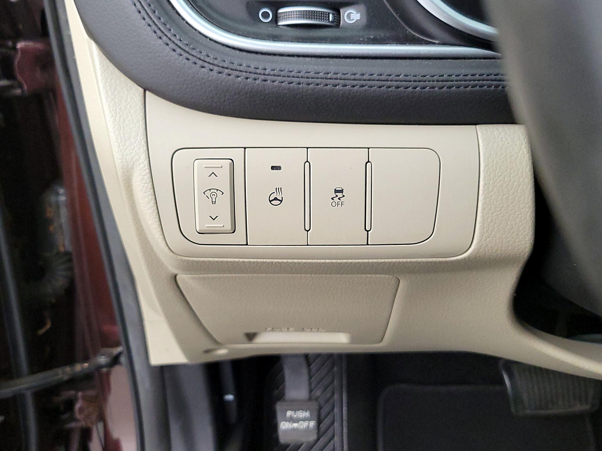 Thumbnail: 2015 Kia Optima - 13