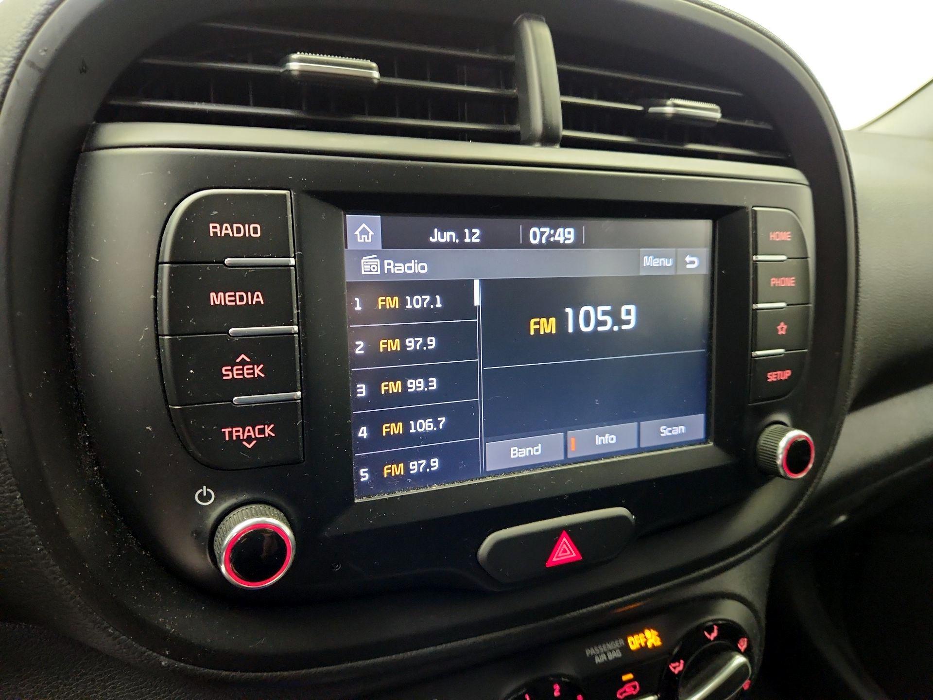 Thumbnail: 2020 Kia Soul - 15