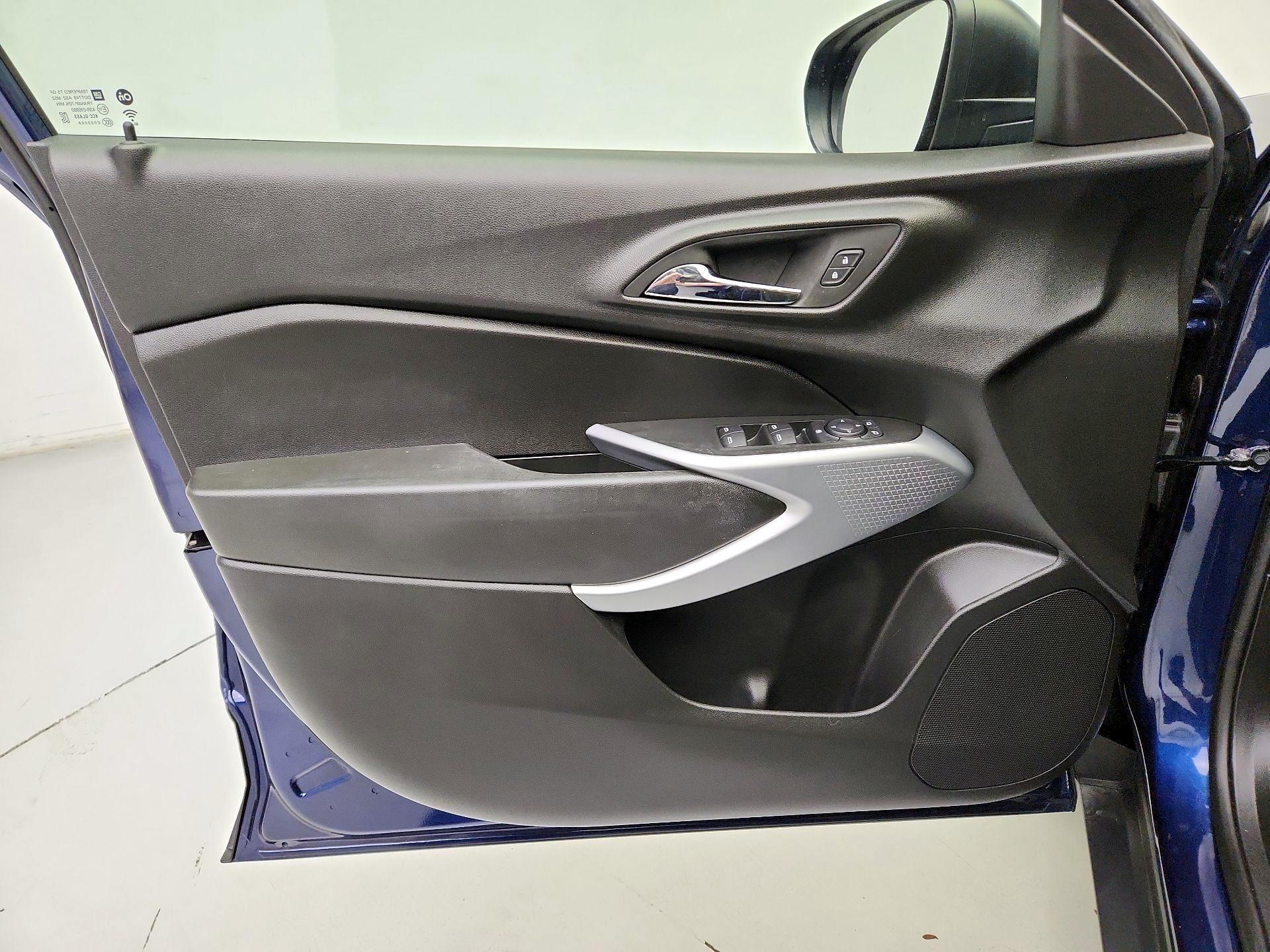 Thumbnail: 2024 Chevrolet Trax - 12