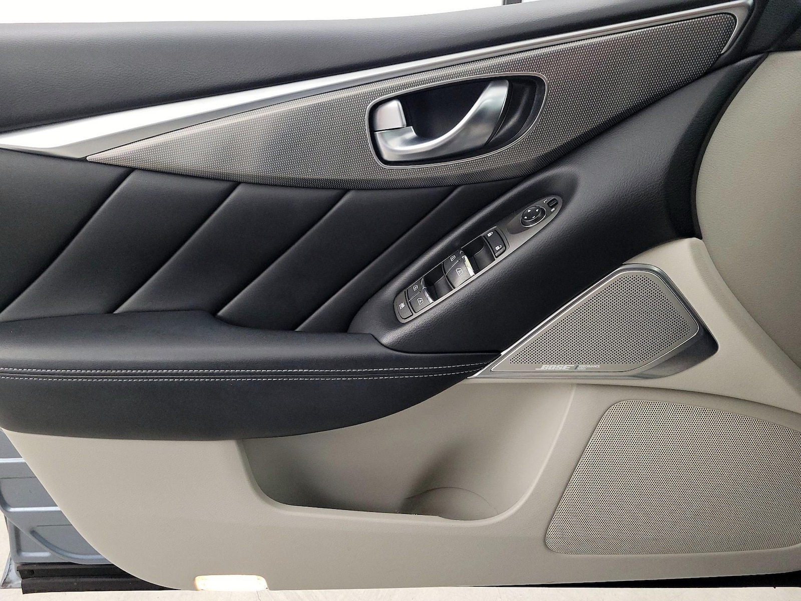 2017 INFINITI Q50 Premium - Photo 13