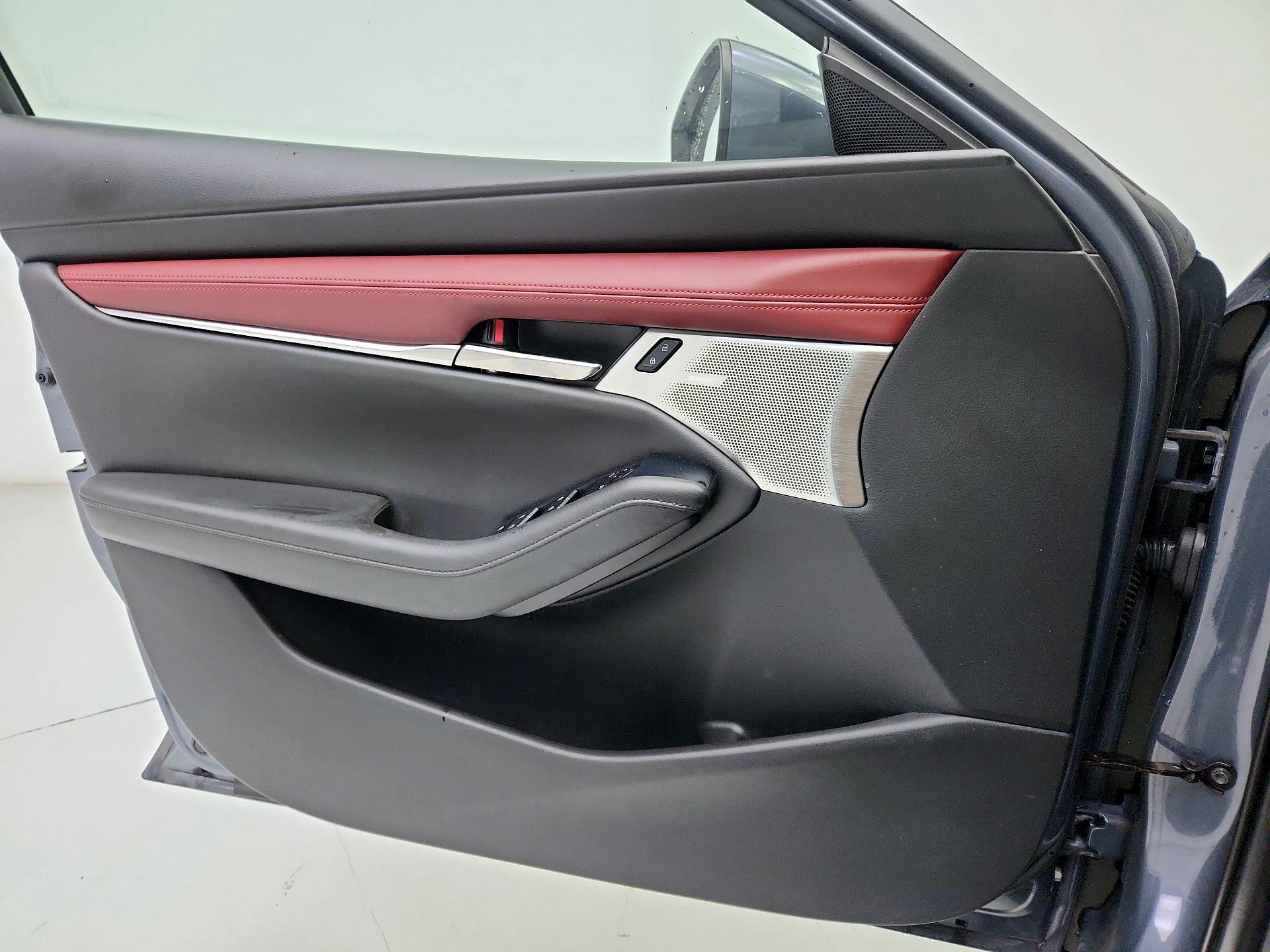 Thumbnail: 2021 Mazda Mazda3 - 12