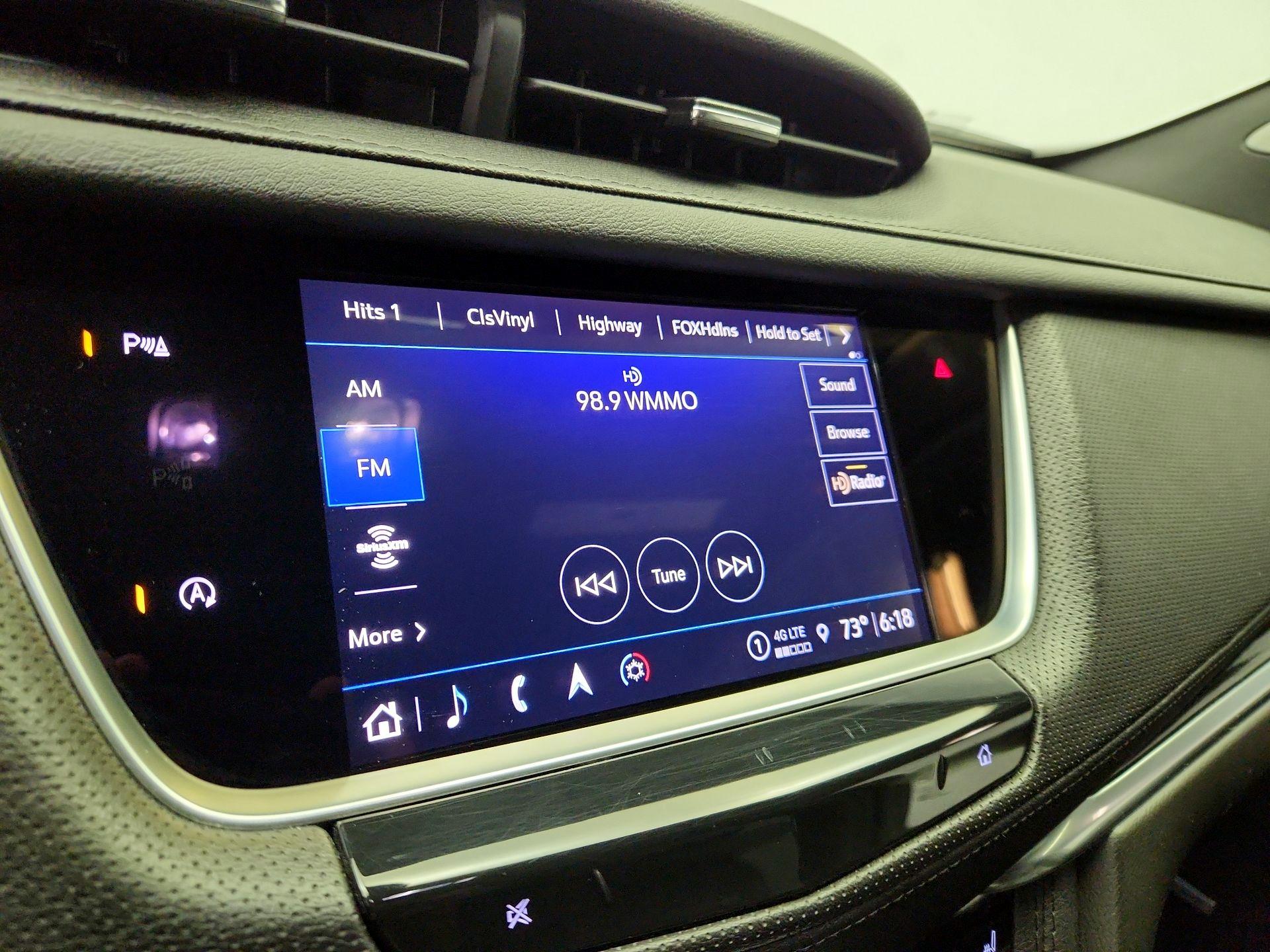 Thumbnail: 2023 Cadillac XT5 - 15