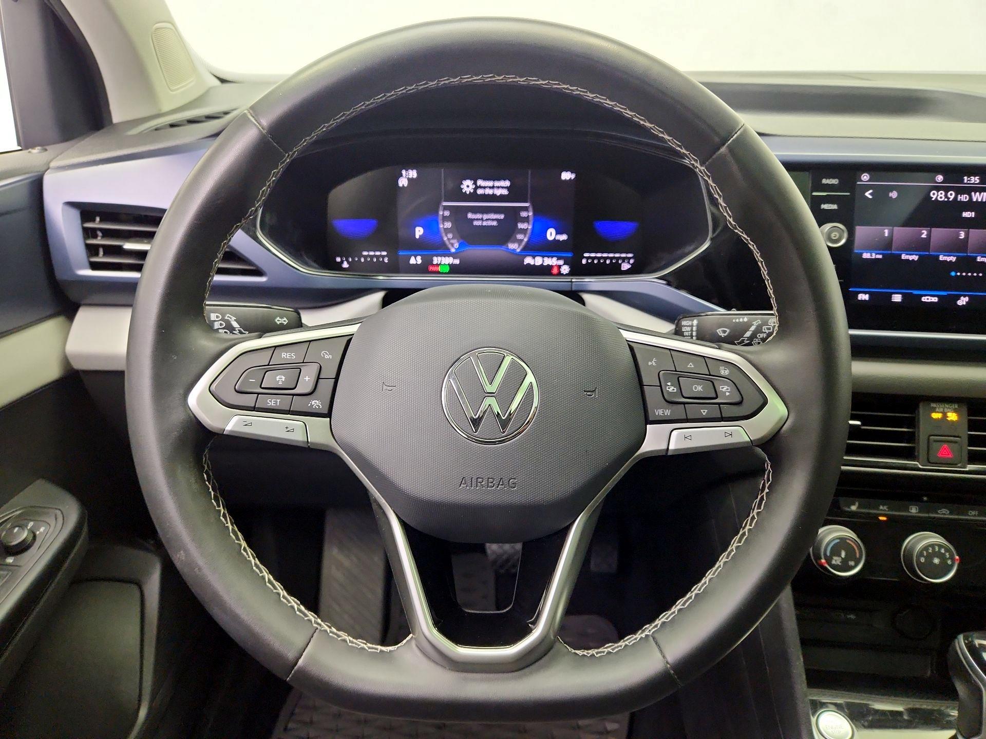 Thumbnail: 2023 Volkswagen Taos - 10
