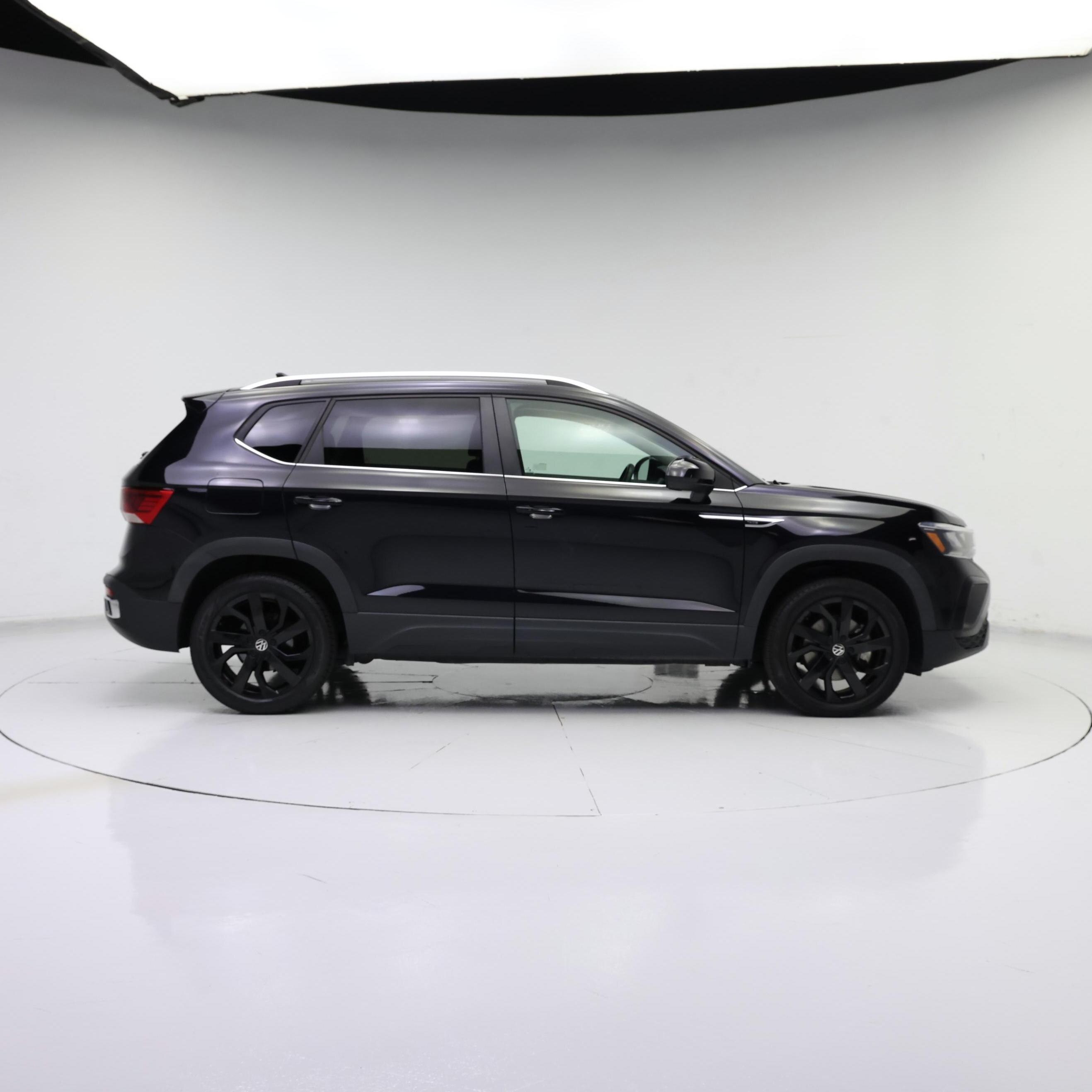 Thumbnail: 2023 Volkswagen Taos - 7