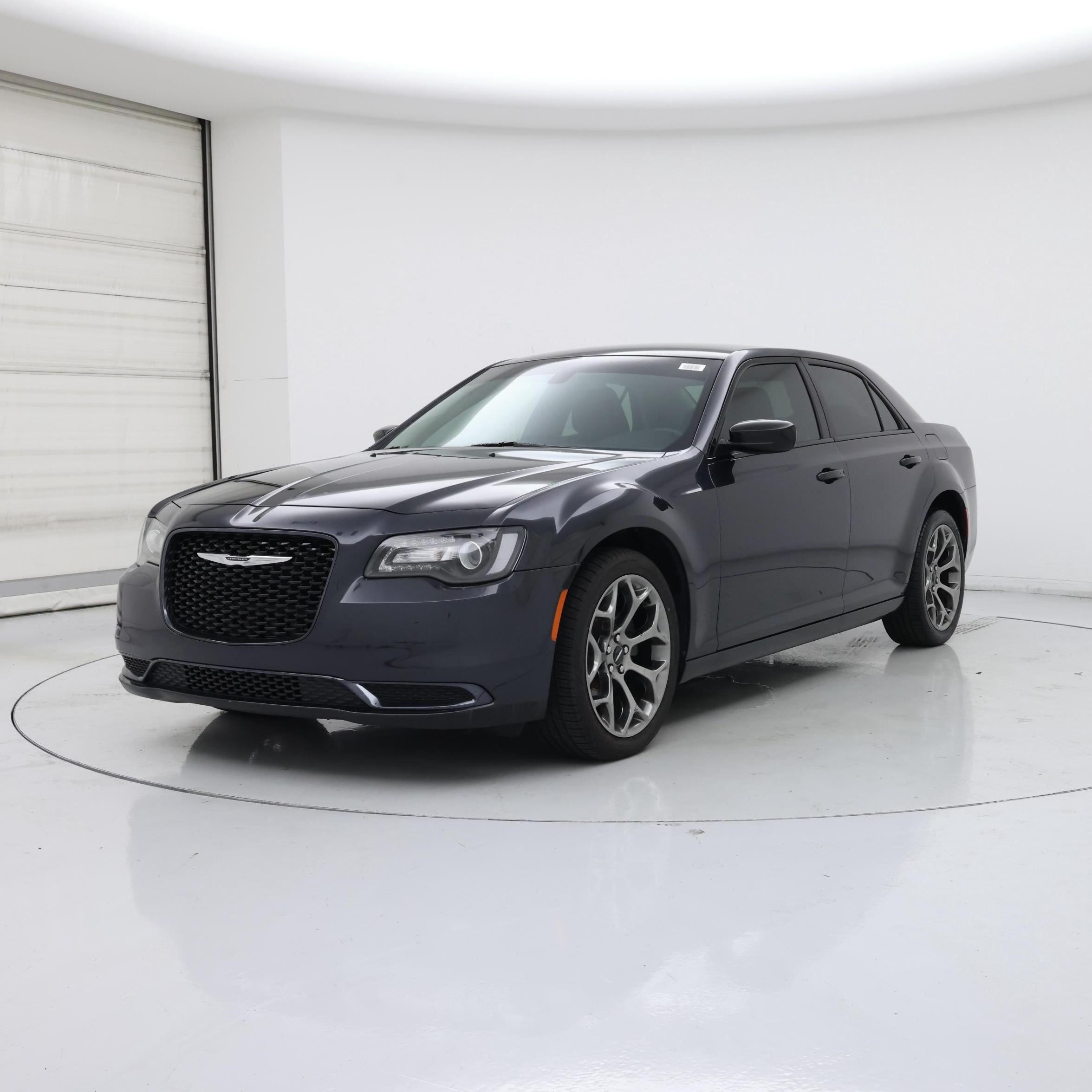 Thumbnail: 2018 Chrysler 300 - 4
