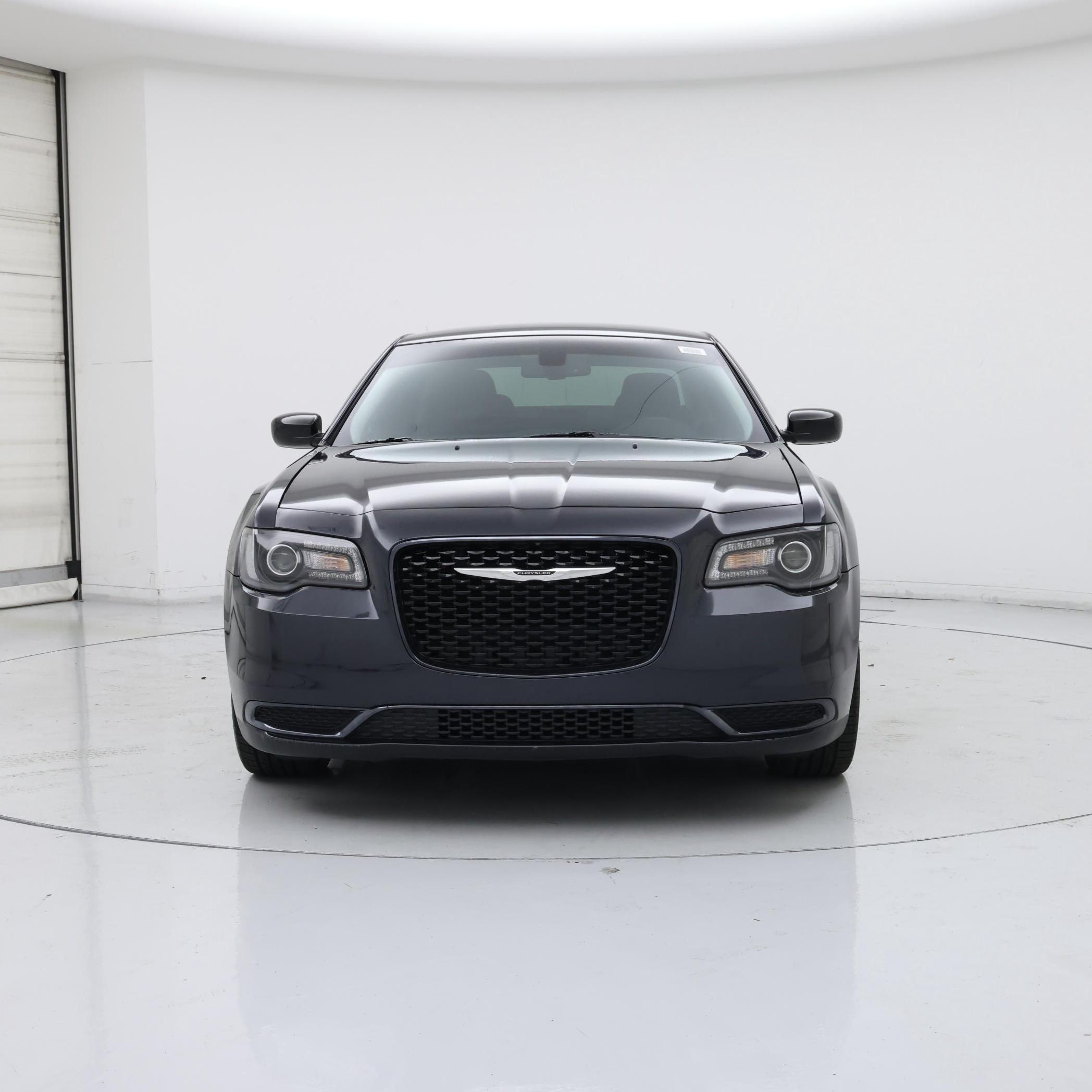 Thumbnail: 2018 Chrysler 300 - 5