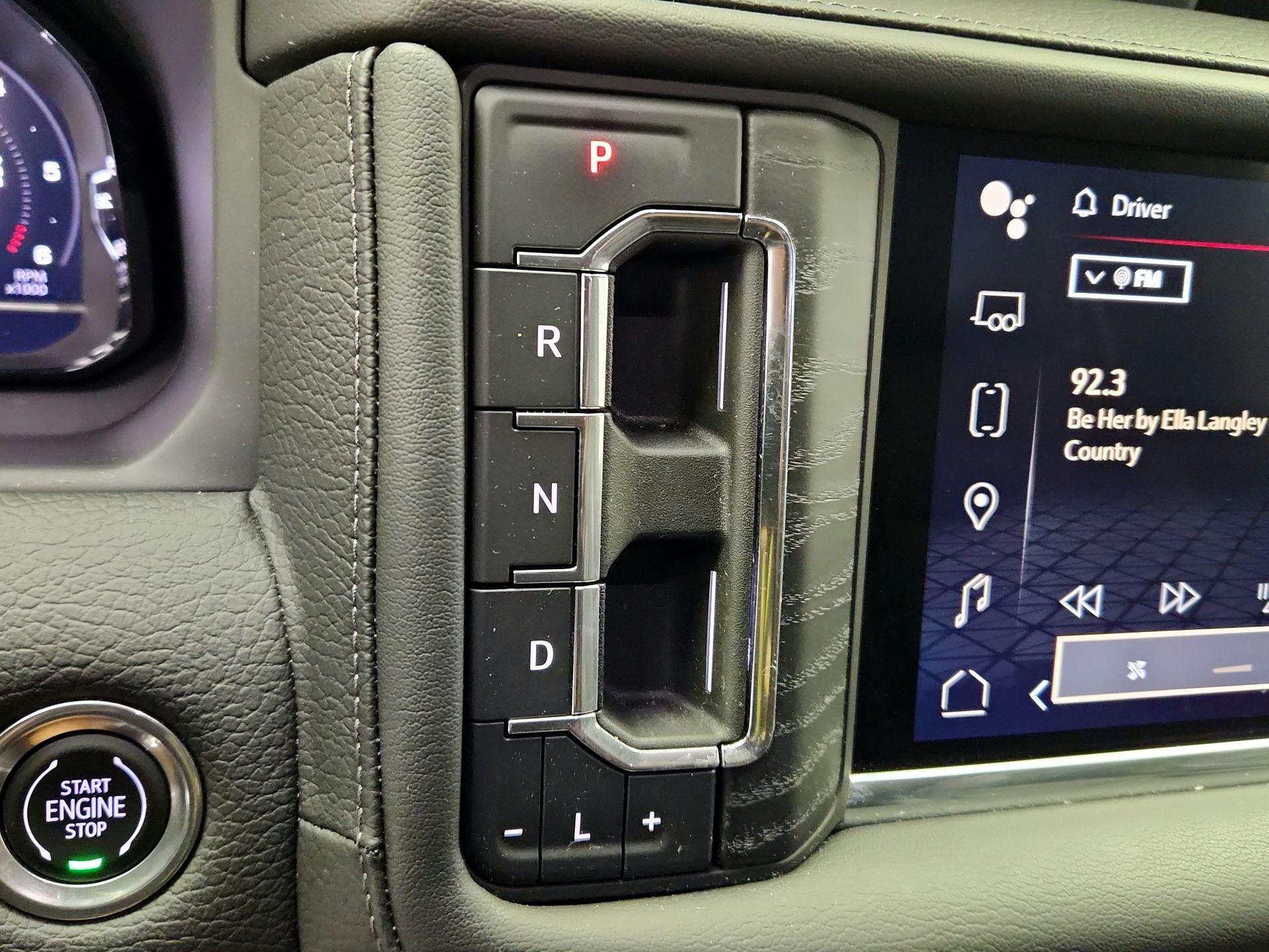 Thumbnail: 2023 GMC Yukon - 17