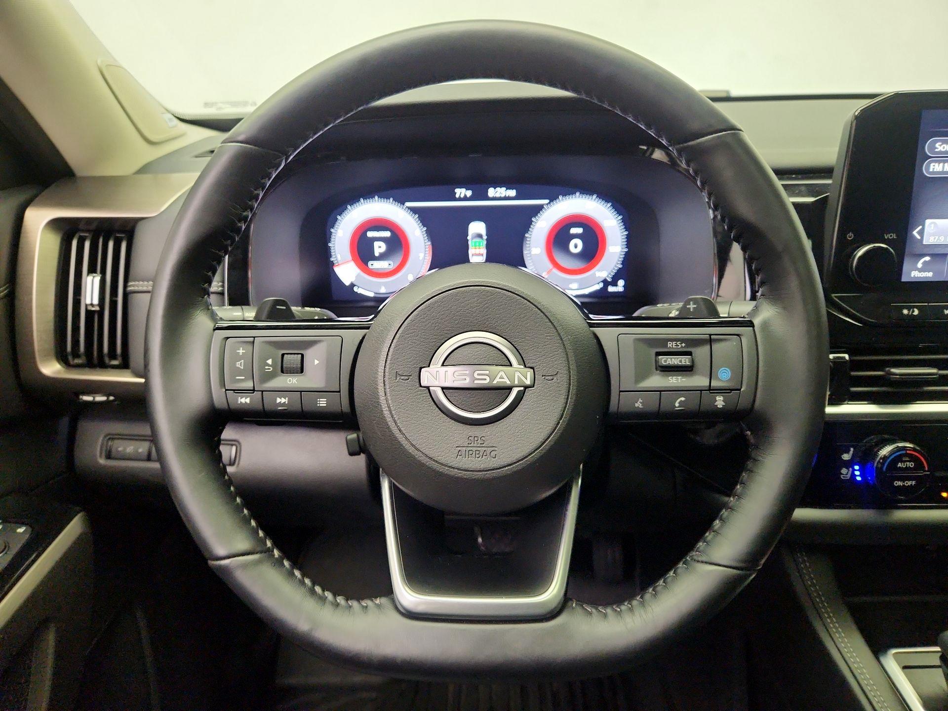 Thumbnail: 2023 Nissan Pathfinder - 10