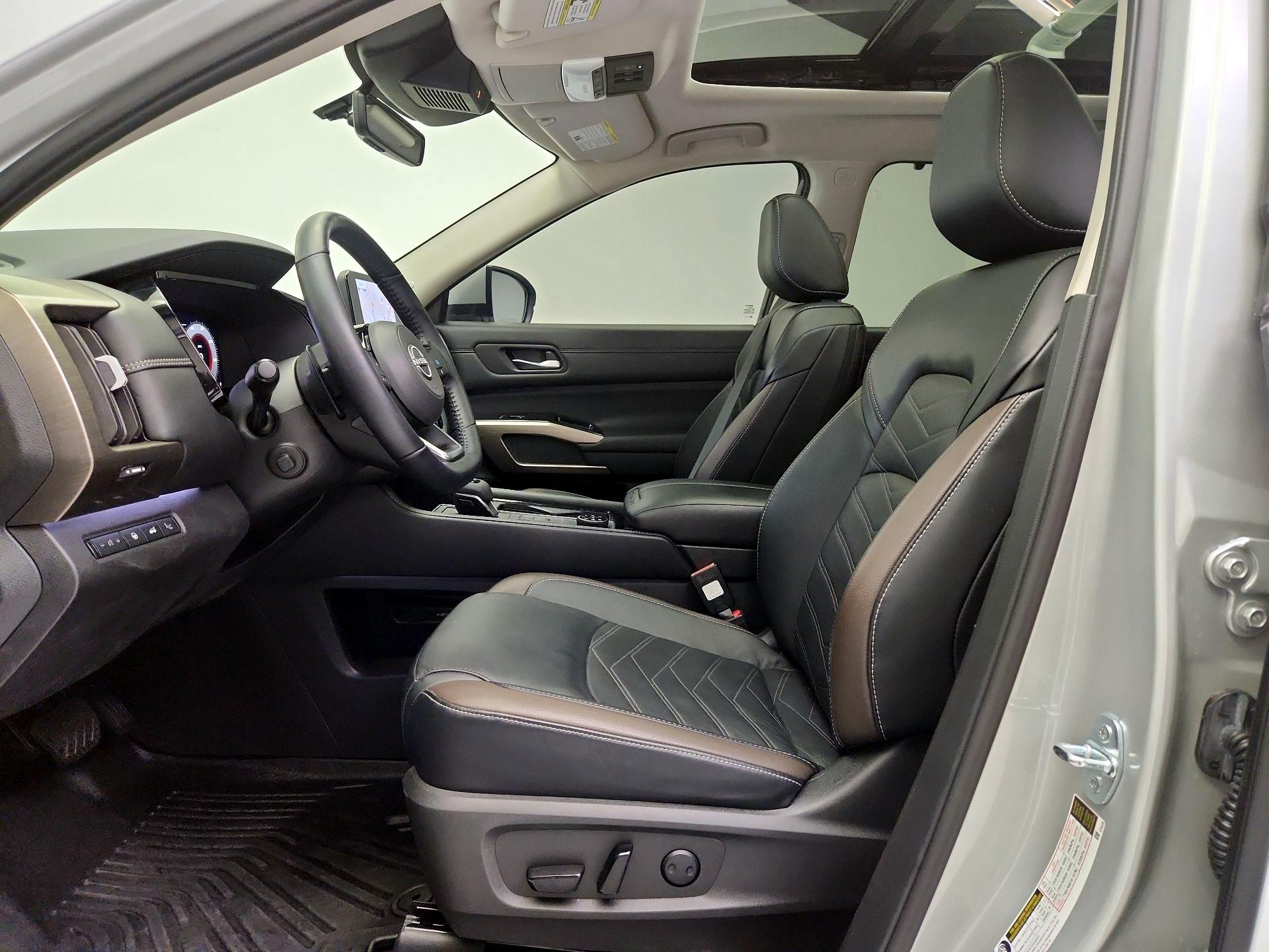 Thumbnail: 2023 Nissan Pathfinder - 11