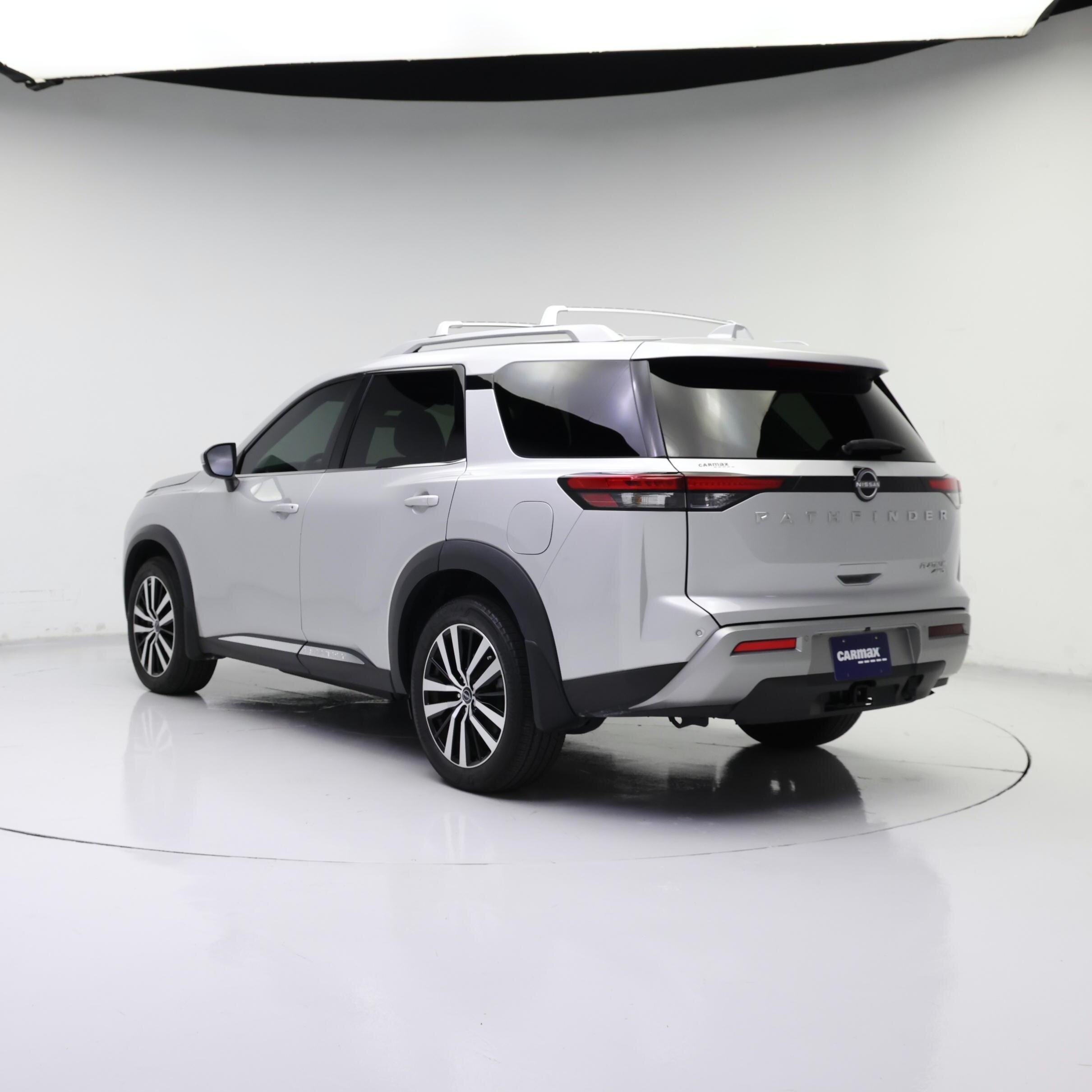 Thumbnail: 2023 Nissan Pathfinder - 2