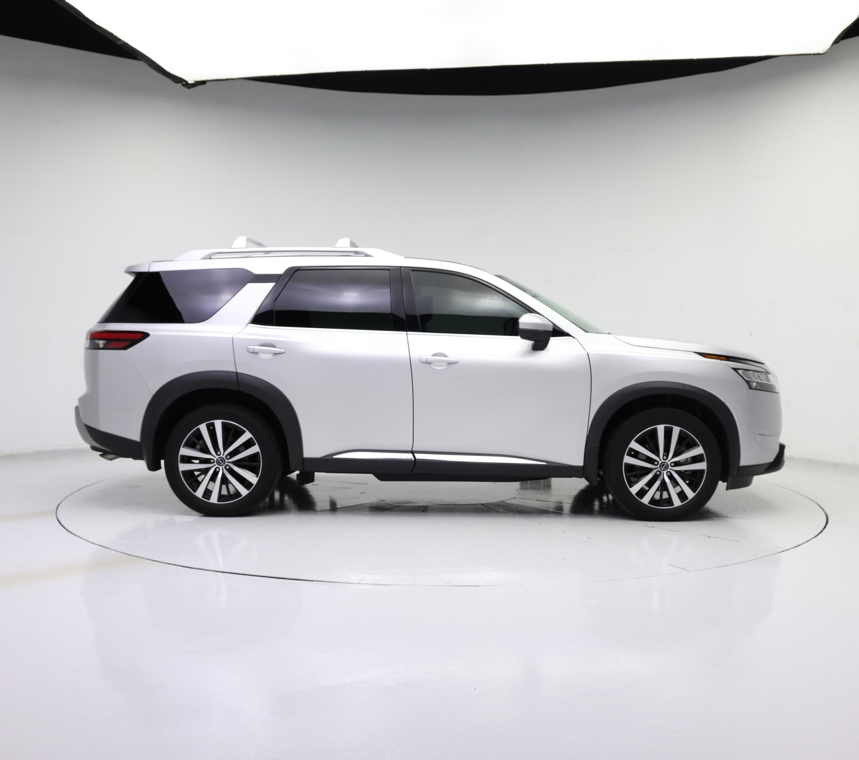 Thumbnail: 2023 Nissan Pathfinder - 7