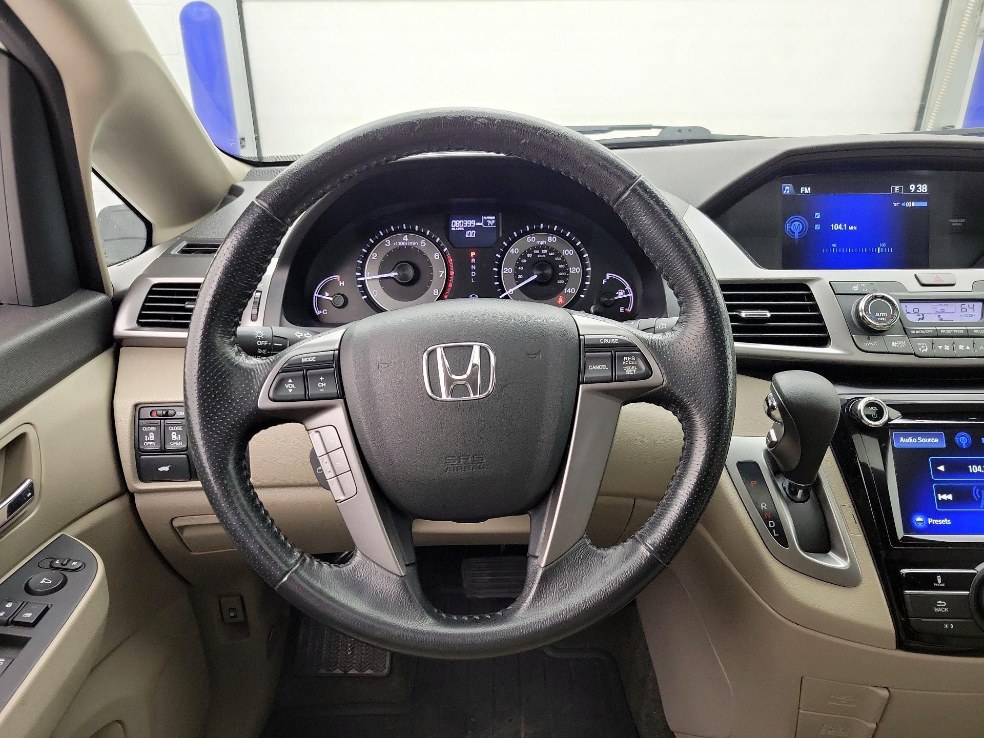 Thumbnail: 2015 Honda Odyssey - 10