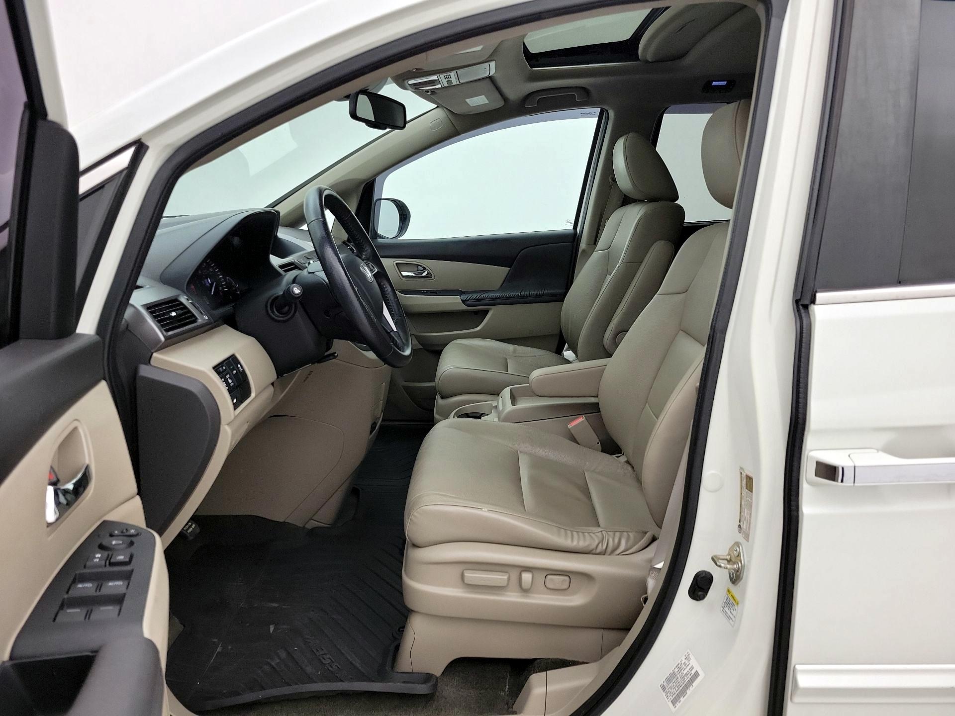 Thumbnail: 2015 Honda Odyssey - 11