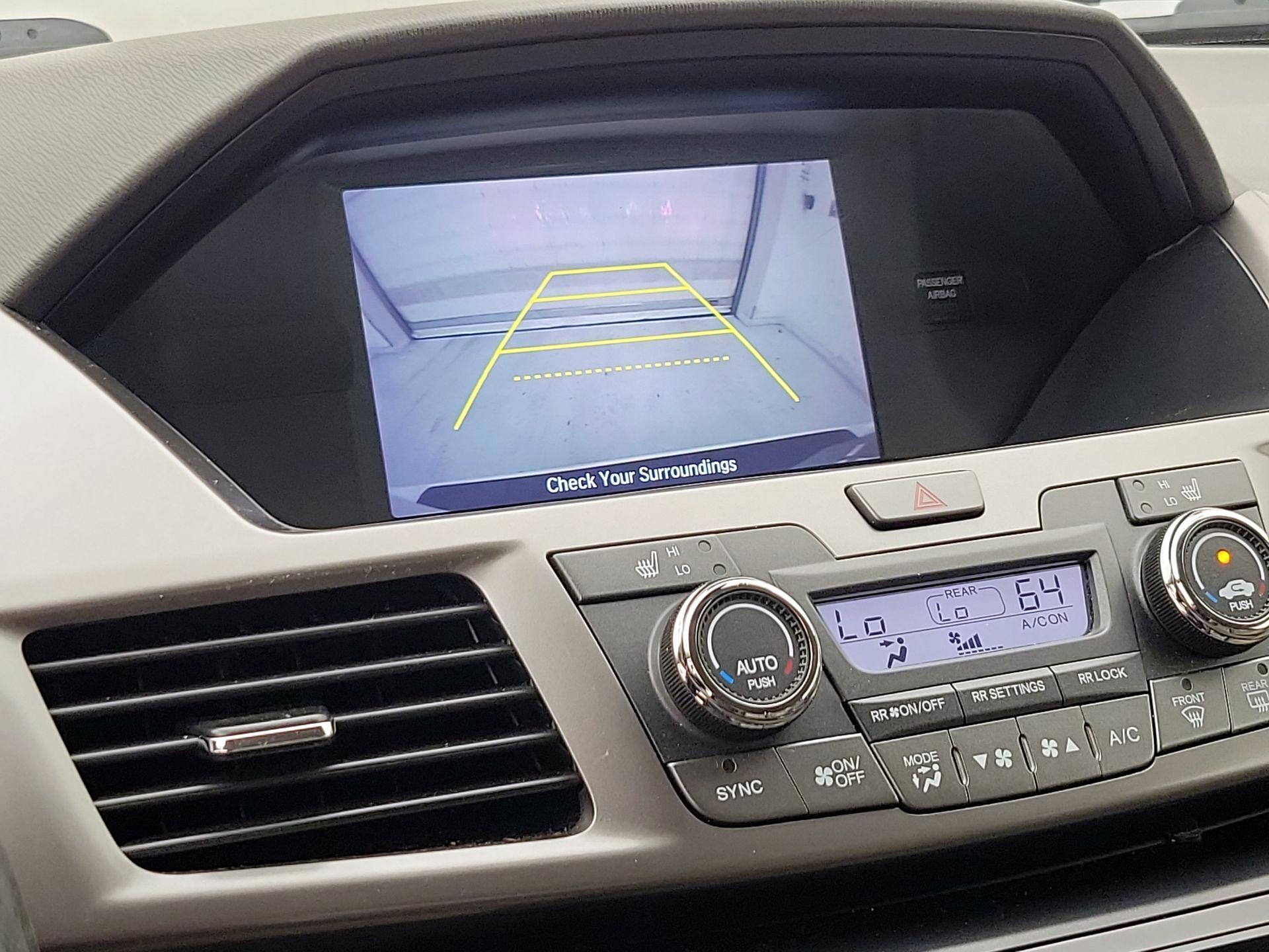 Thumbnail: 2015 Honda Odyssey - 14