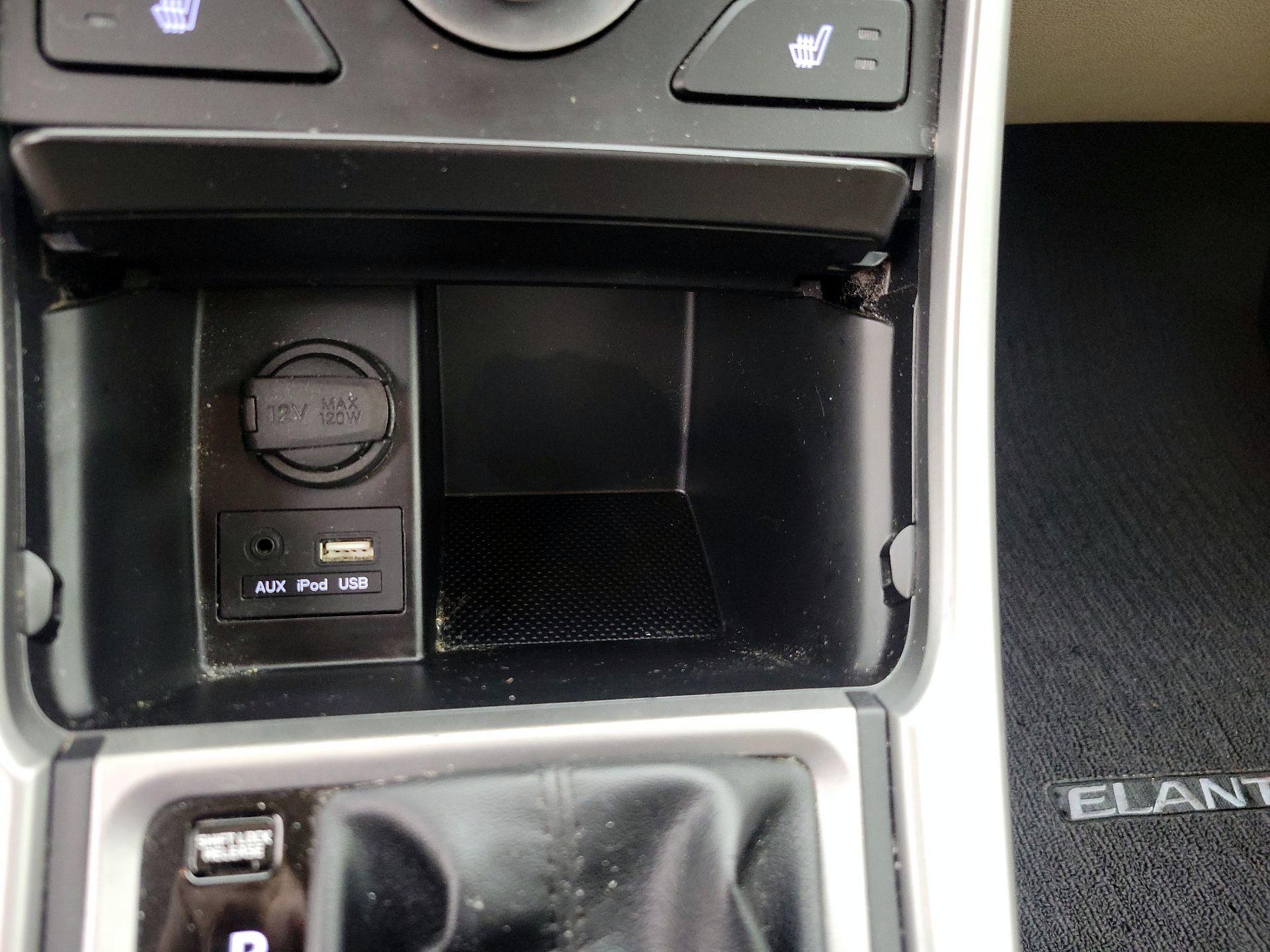 Thumbnail: 2014 Hyundai Elantra - 18