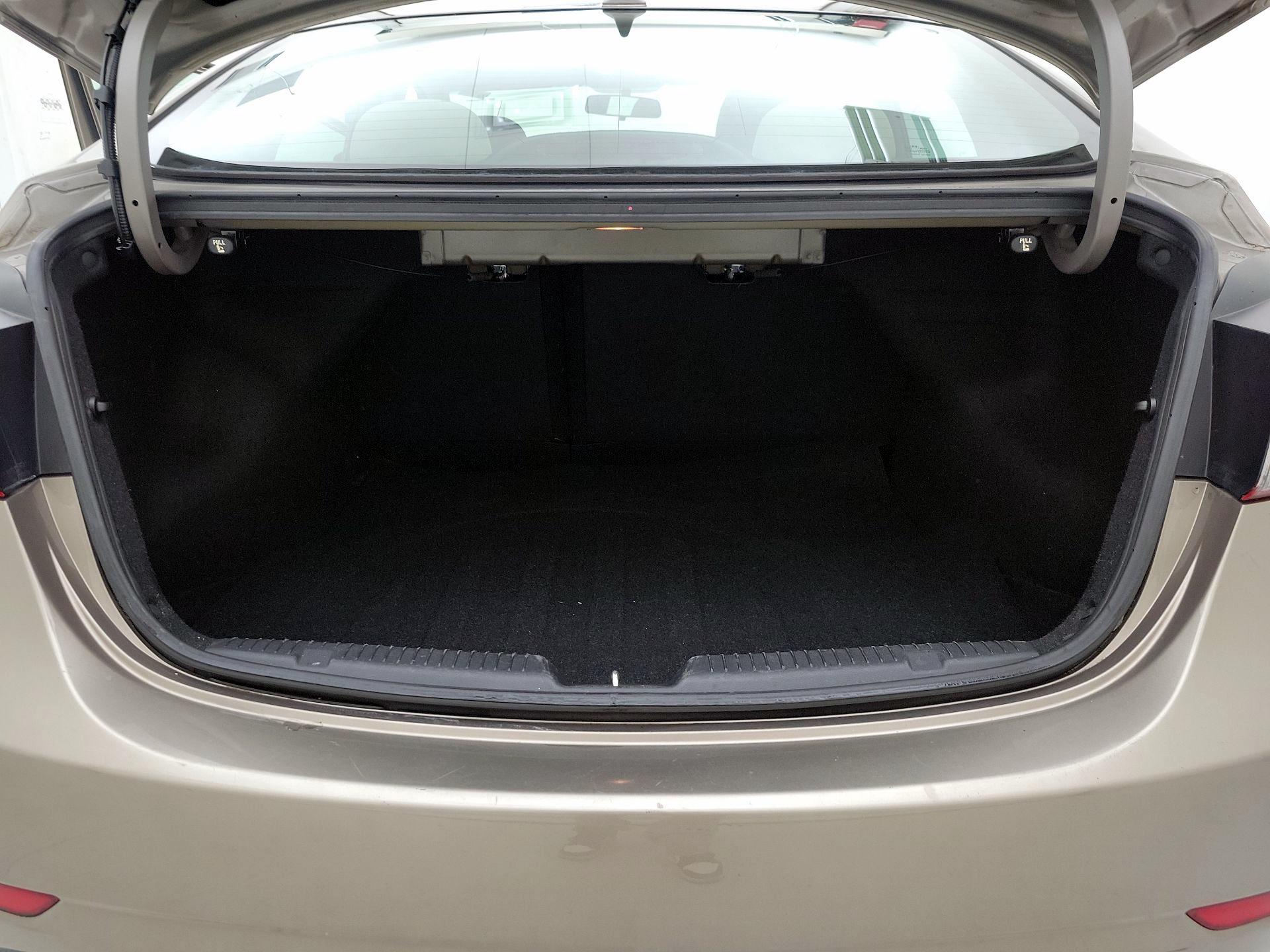 Thumbnail: 2014 Hyundai Elantra - 20