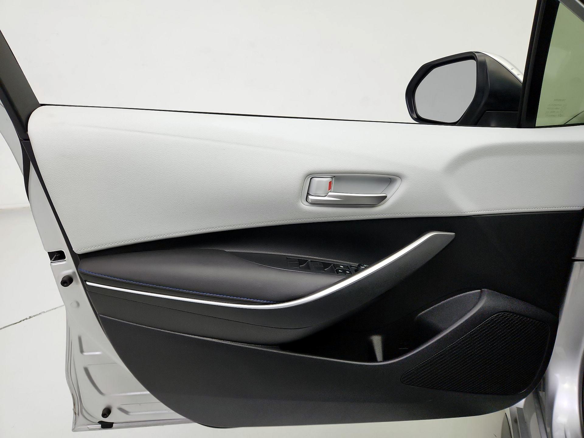 Thumbnail: 2020 Toyota Corolla - 12