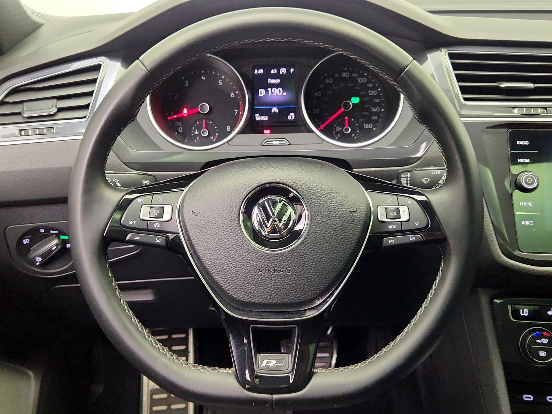 Thumbnail: 2021 Volkswagen Tiguan - 10