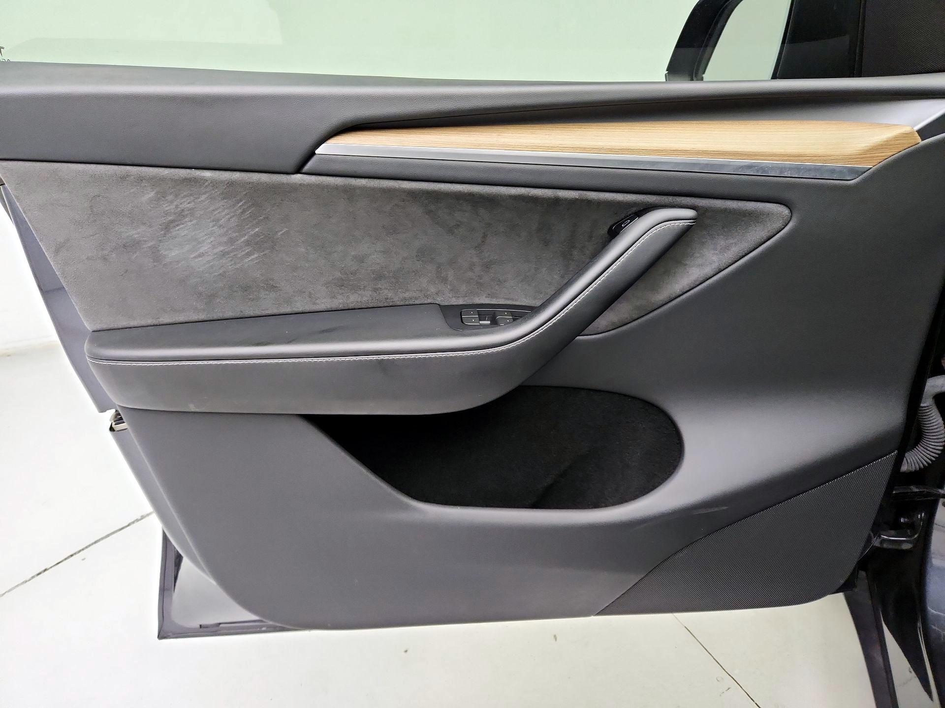 Thumbnail: 2024 Tesla Model Y - 12