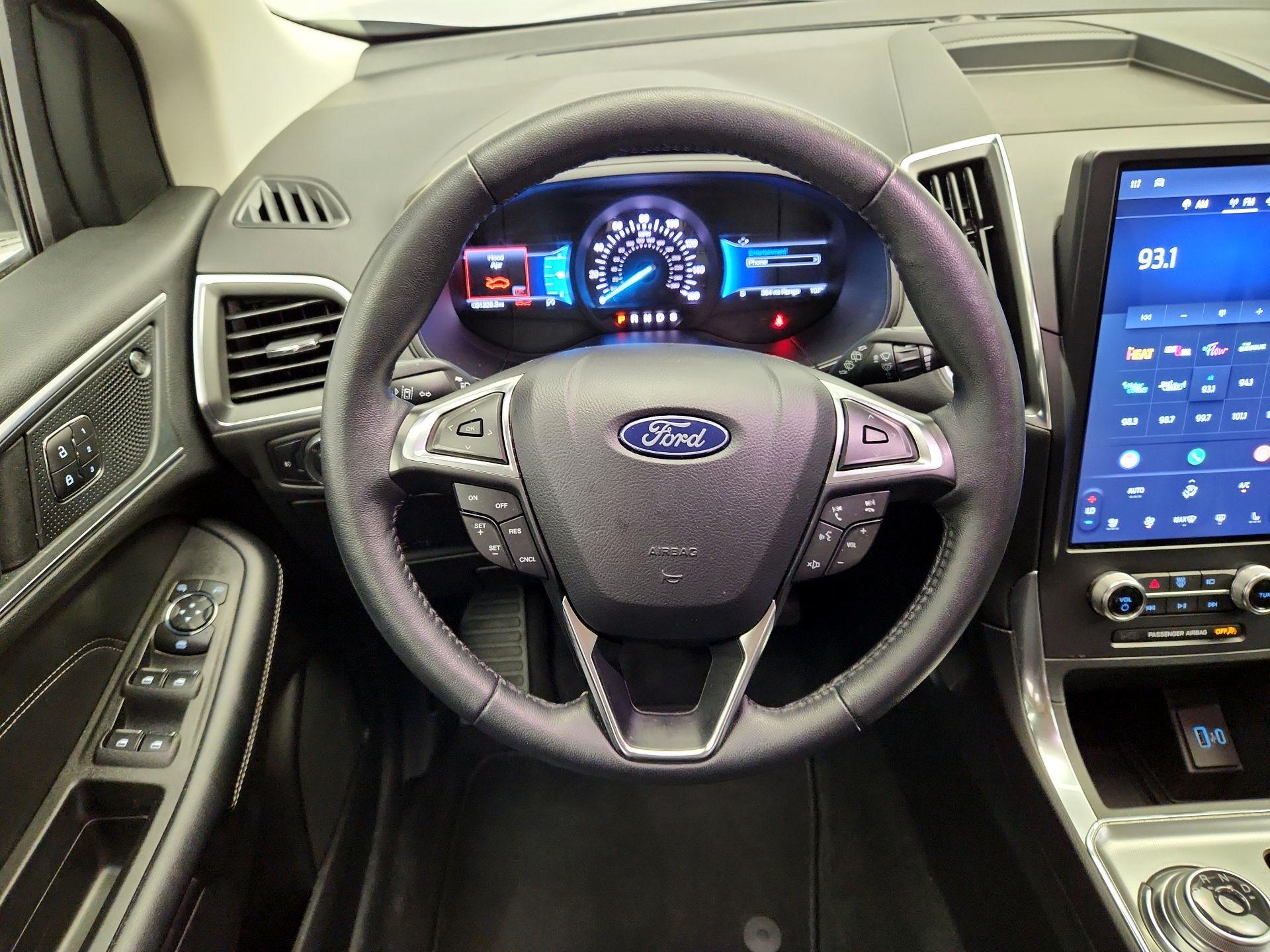 Thumbnail: 2024 Ford Edge - 10