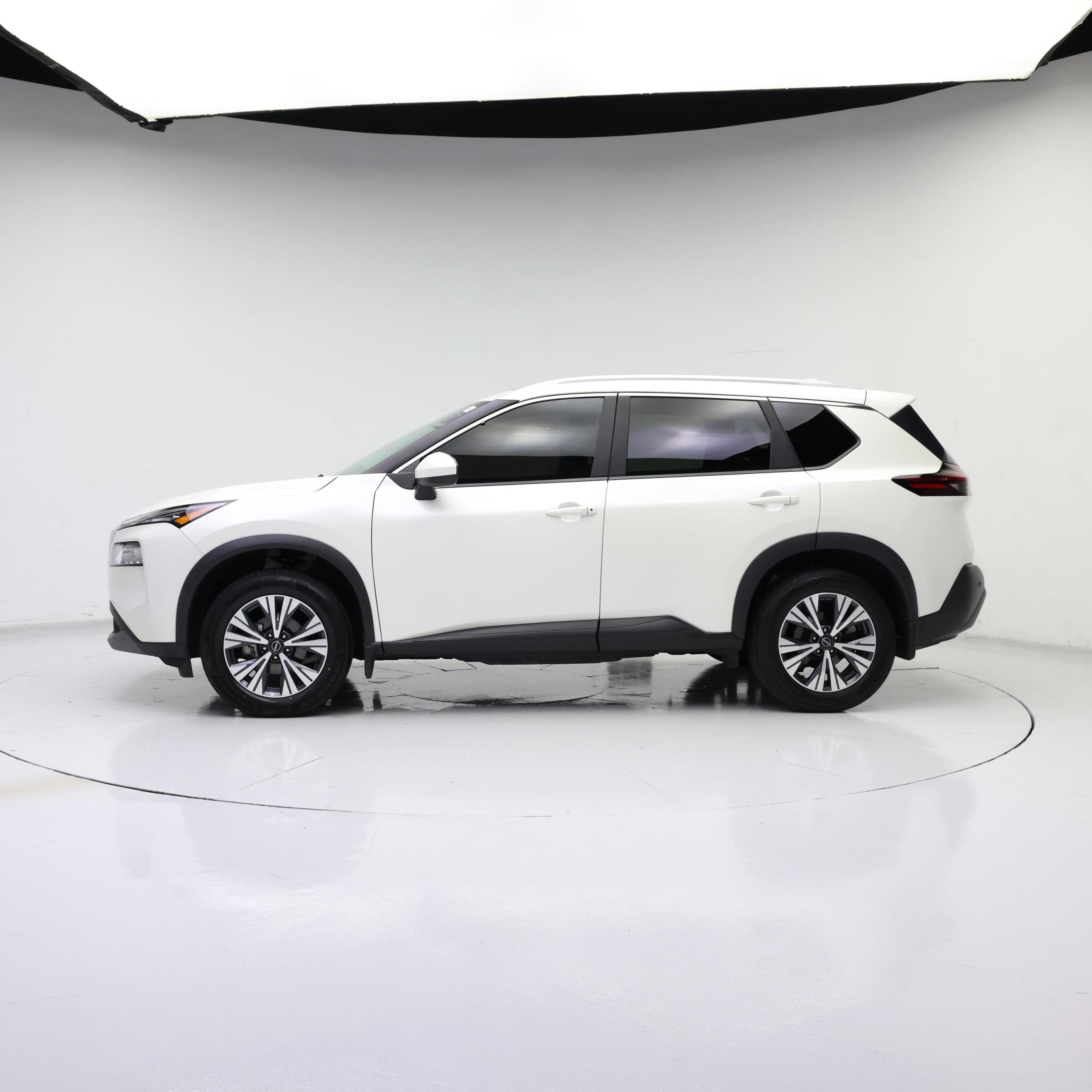 Thumbnail: 2023 Nissan Rogue - 3