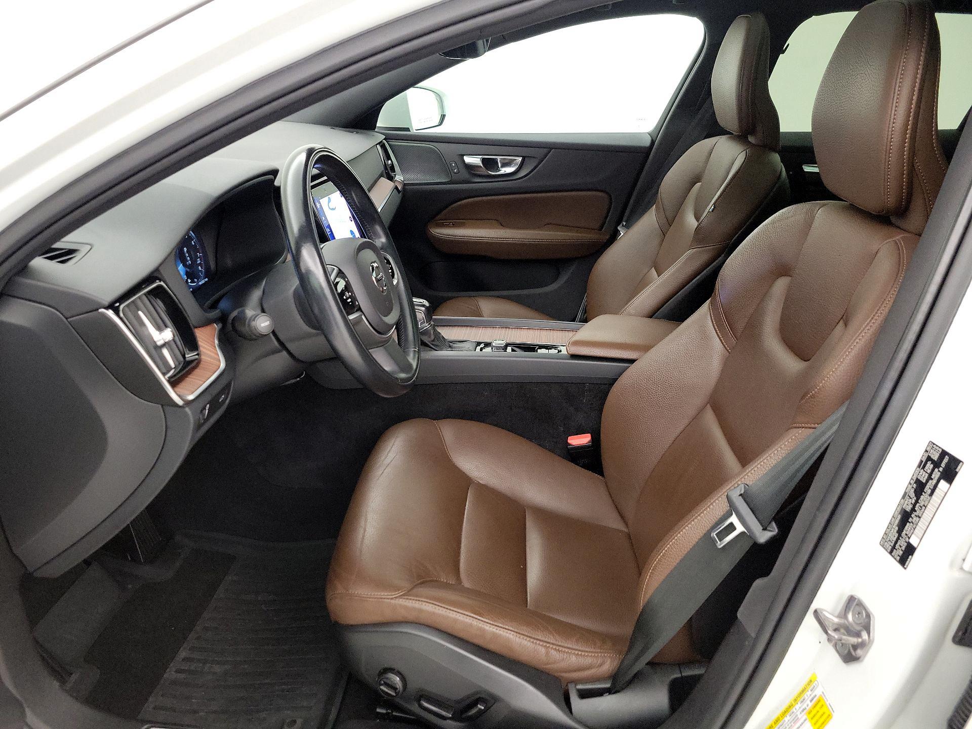 Thumbnail: 2022 Volvo S60 - 11