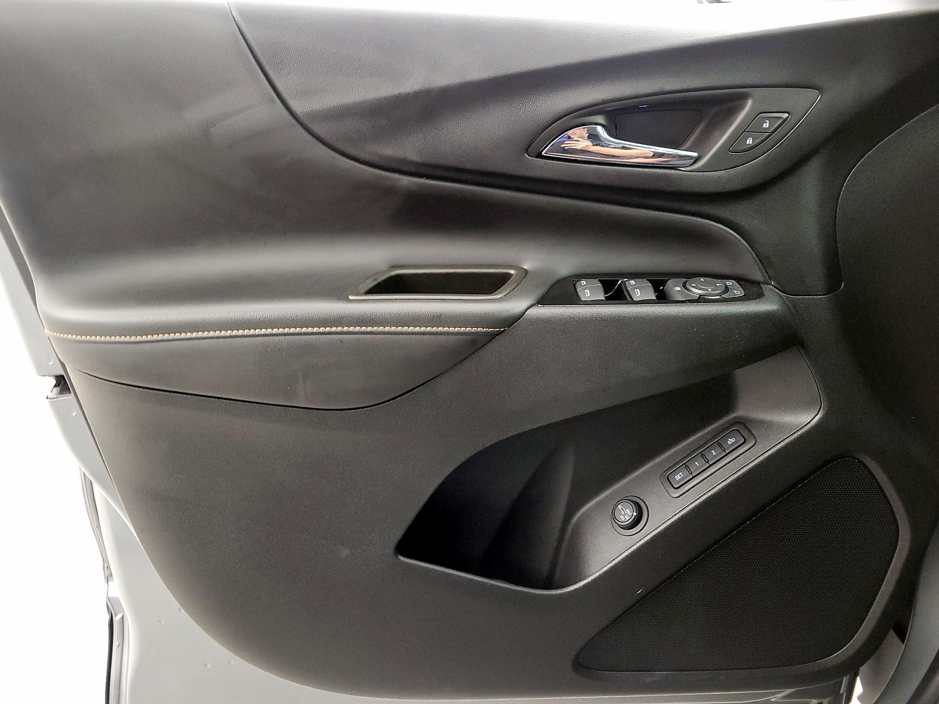 Thumbnail: 2023 Chevrolet Equinox - 12