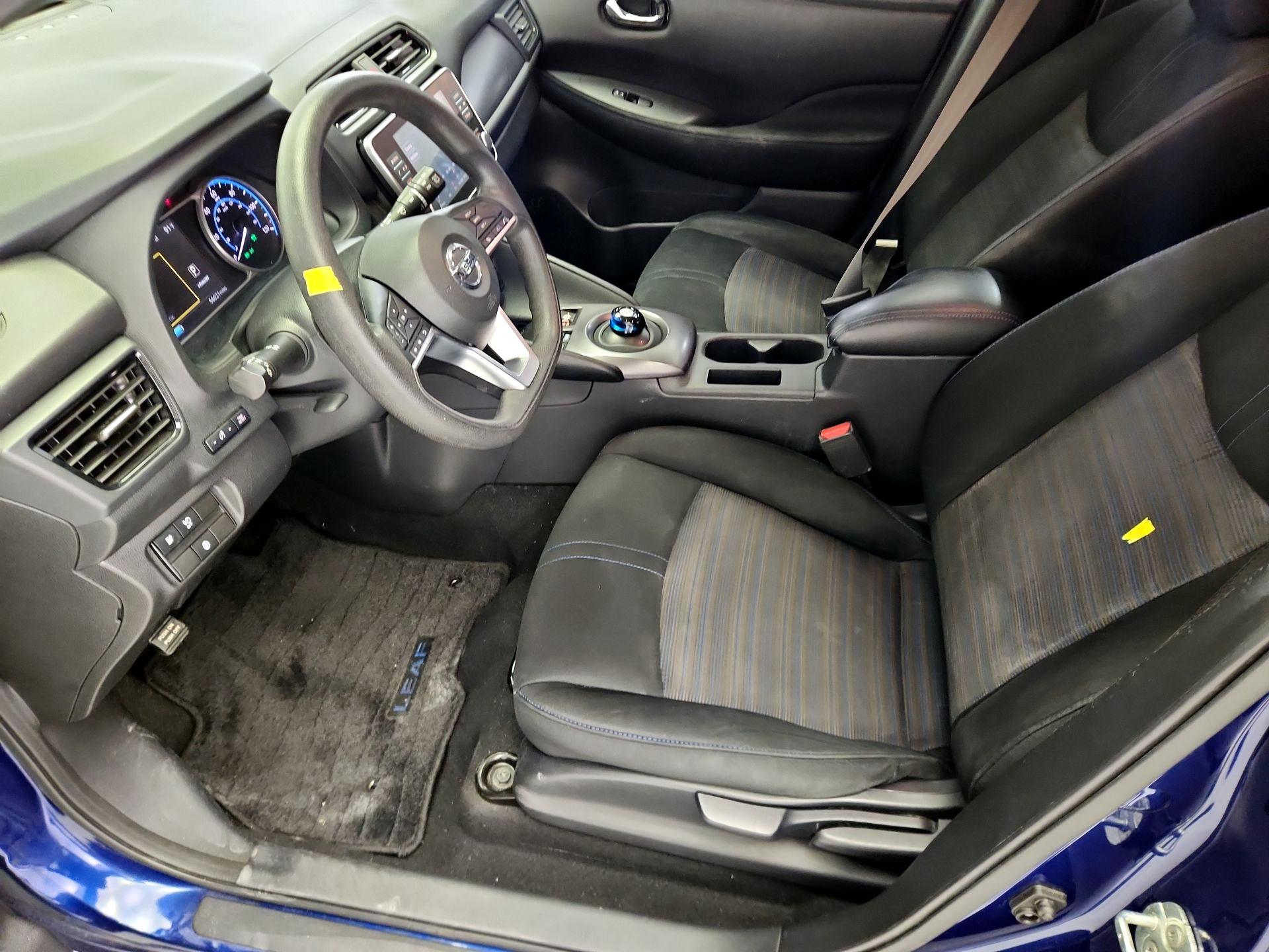 Thumbnail: 2021 Nissan Leaf - 11