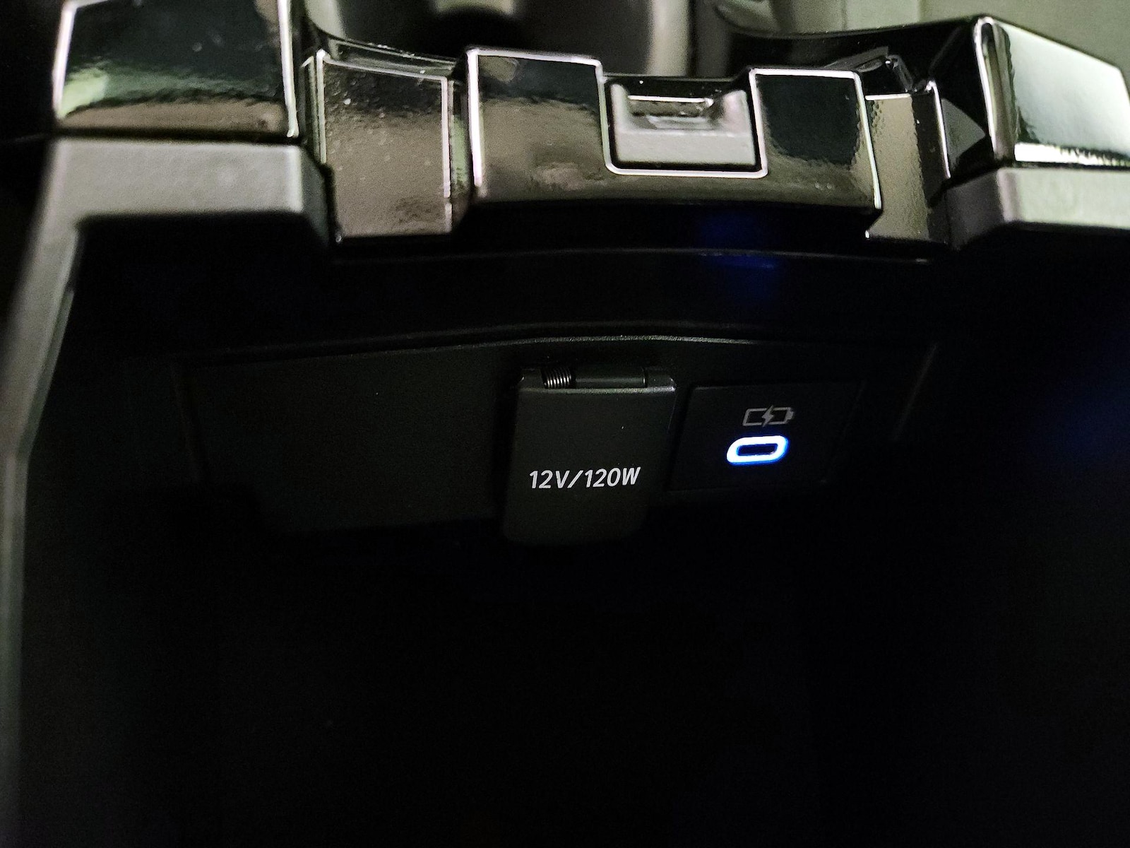 2022 Toyota Corolla LE - Photo 19