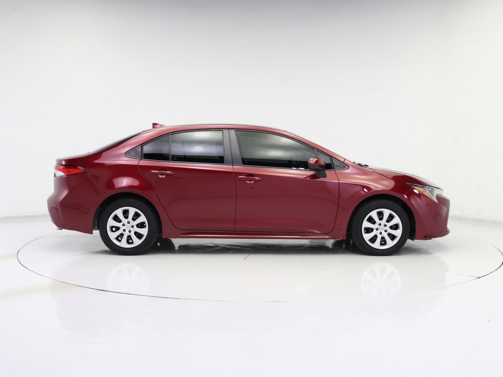 2022 Toyota Corolla LE - Photo 8