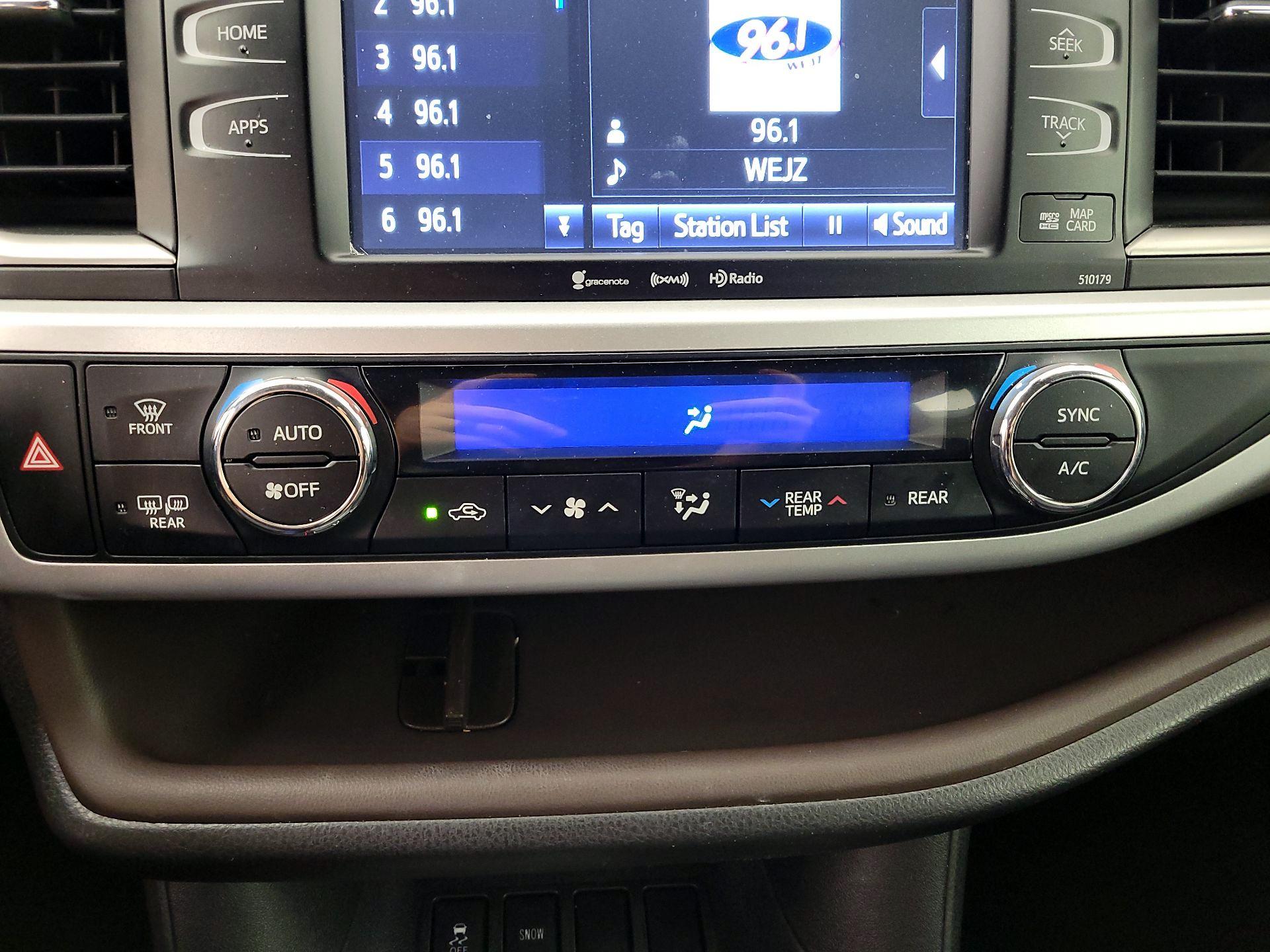 Thumbnail: 2017 Toyota Highlander - 16