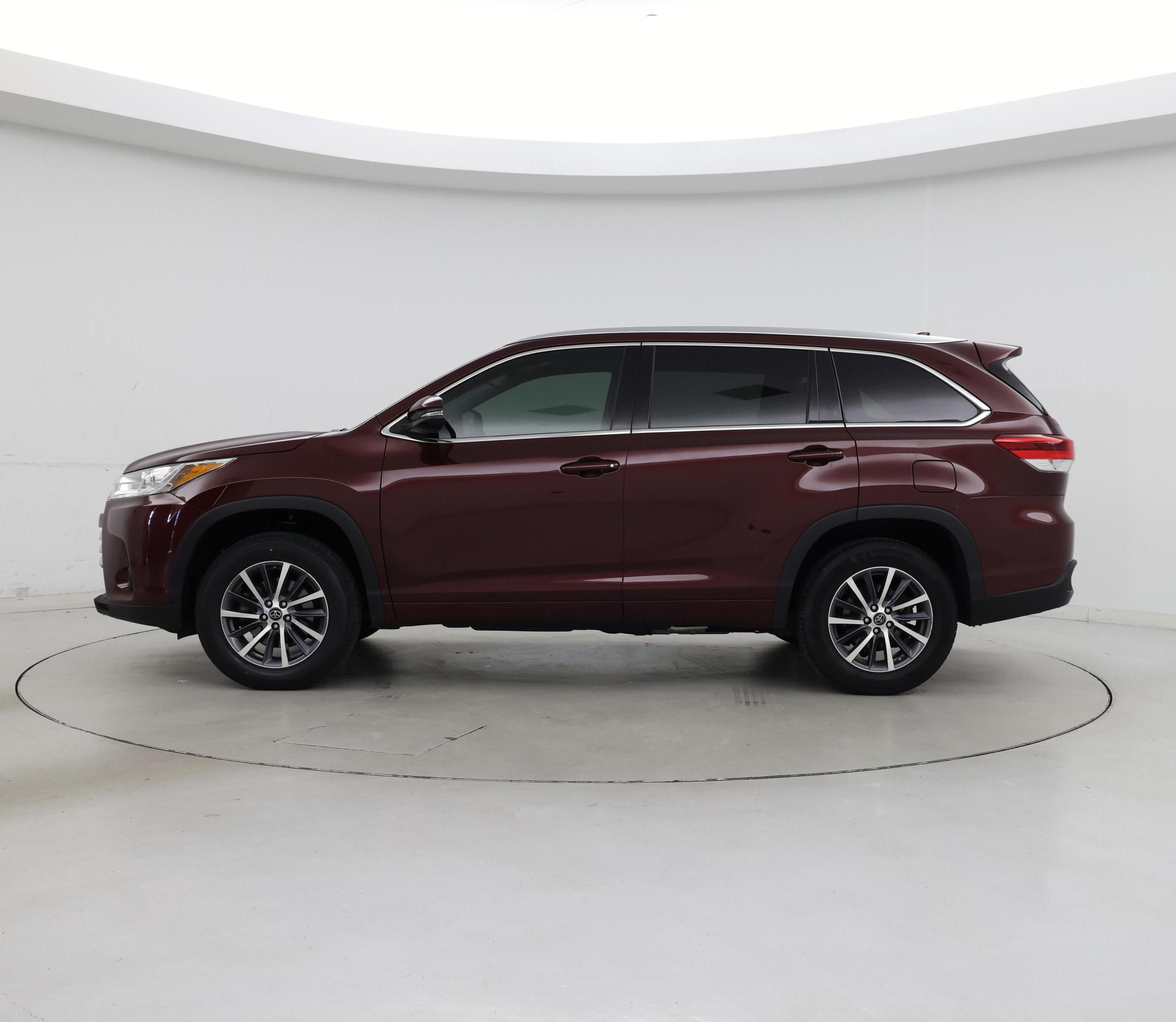 Thumbnail: 2017 Toyota Highlander - 3
