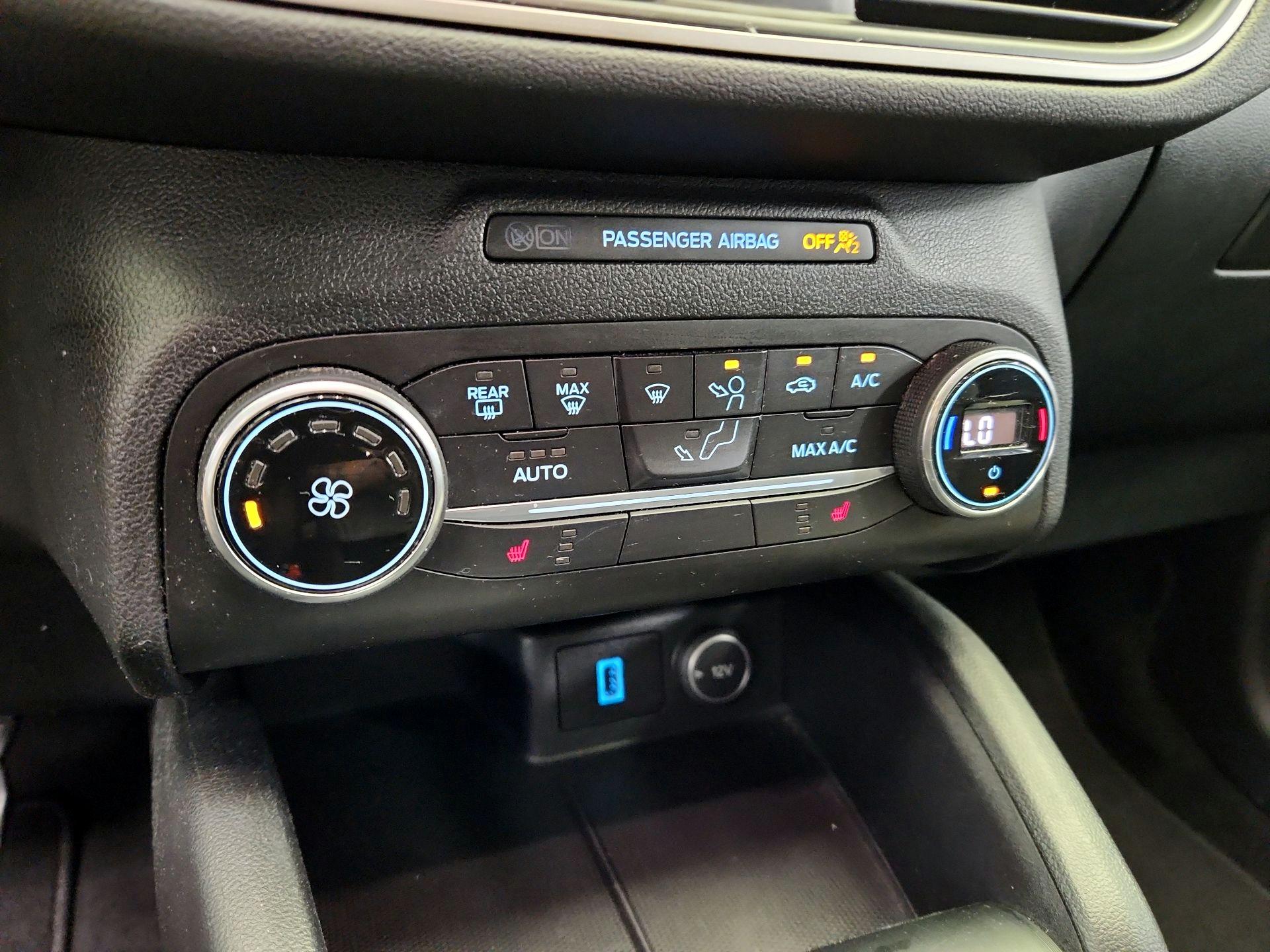 Thumbnail: 2020 Ford Escape - 17