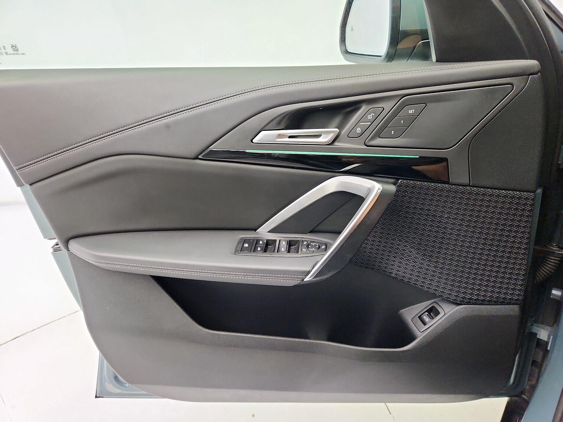 Thumbnail: 2025 BMW X1 - 12