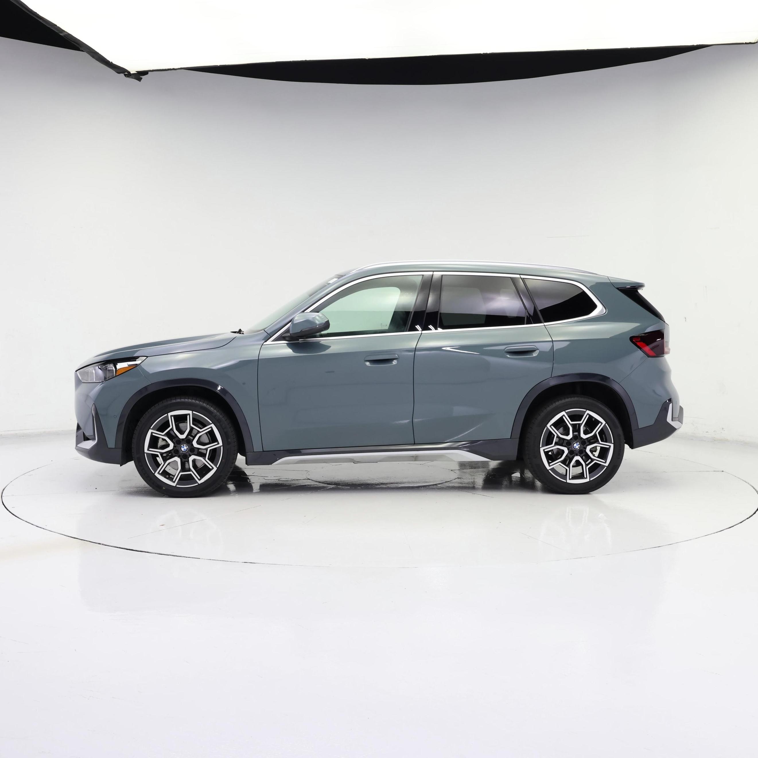 Thumbnail: 2025 BMW X1 - 3