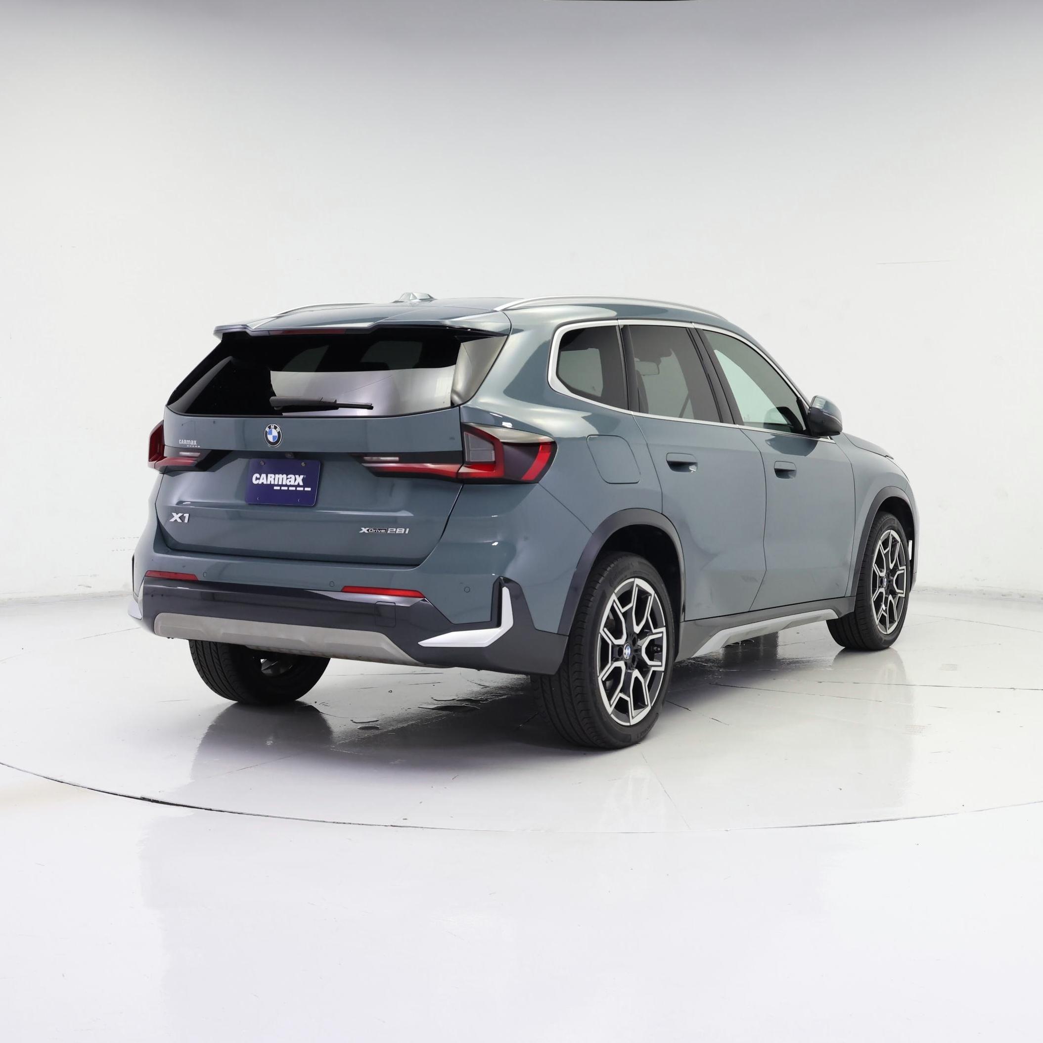 Thumbnail: 2025 BMW X1 - 8