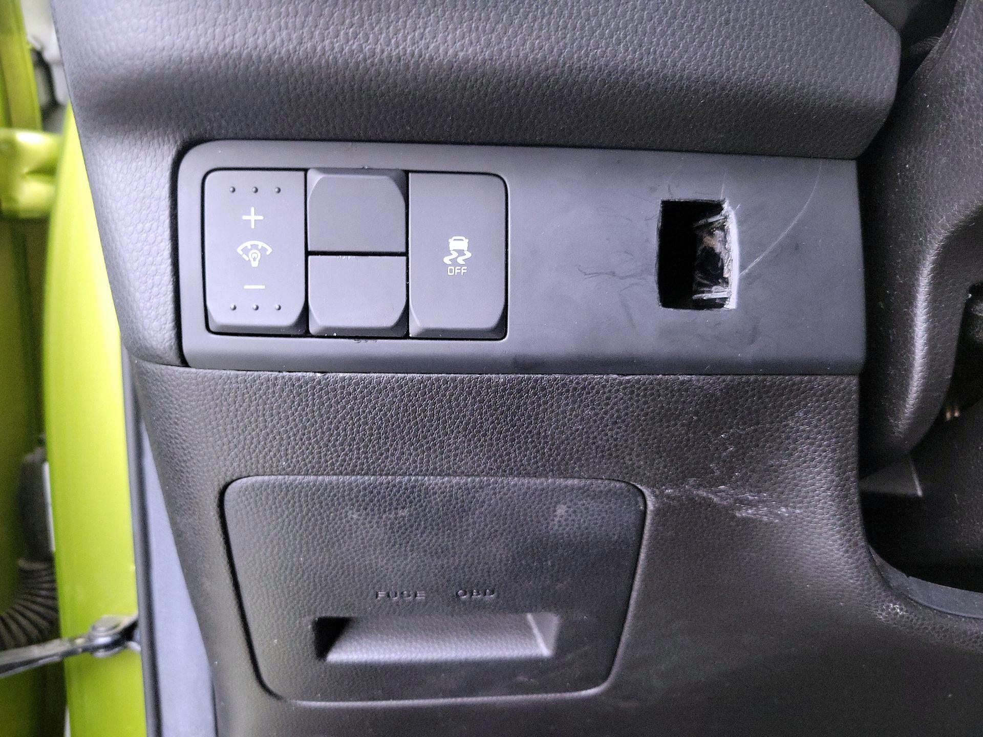Thumbnail: 2015 Kia Soul - 13