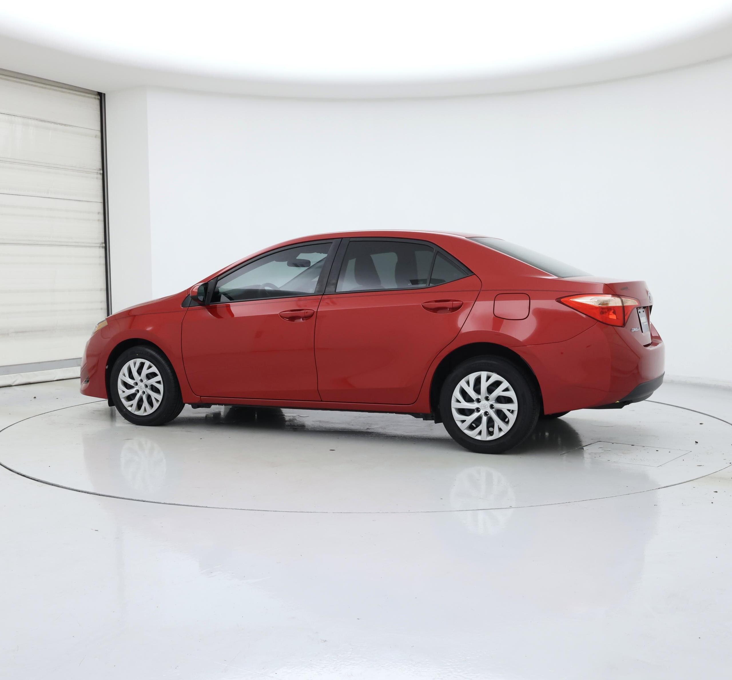 Thumbnail: 2017 Toyota Corolla - 2
