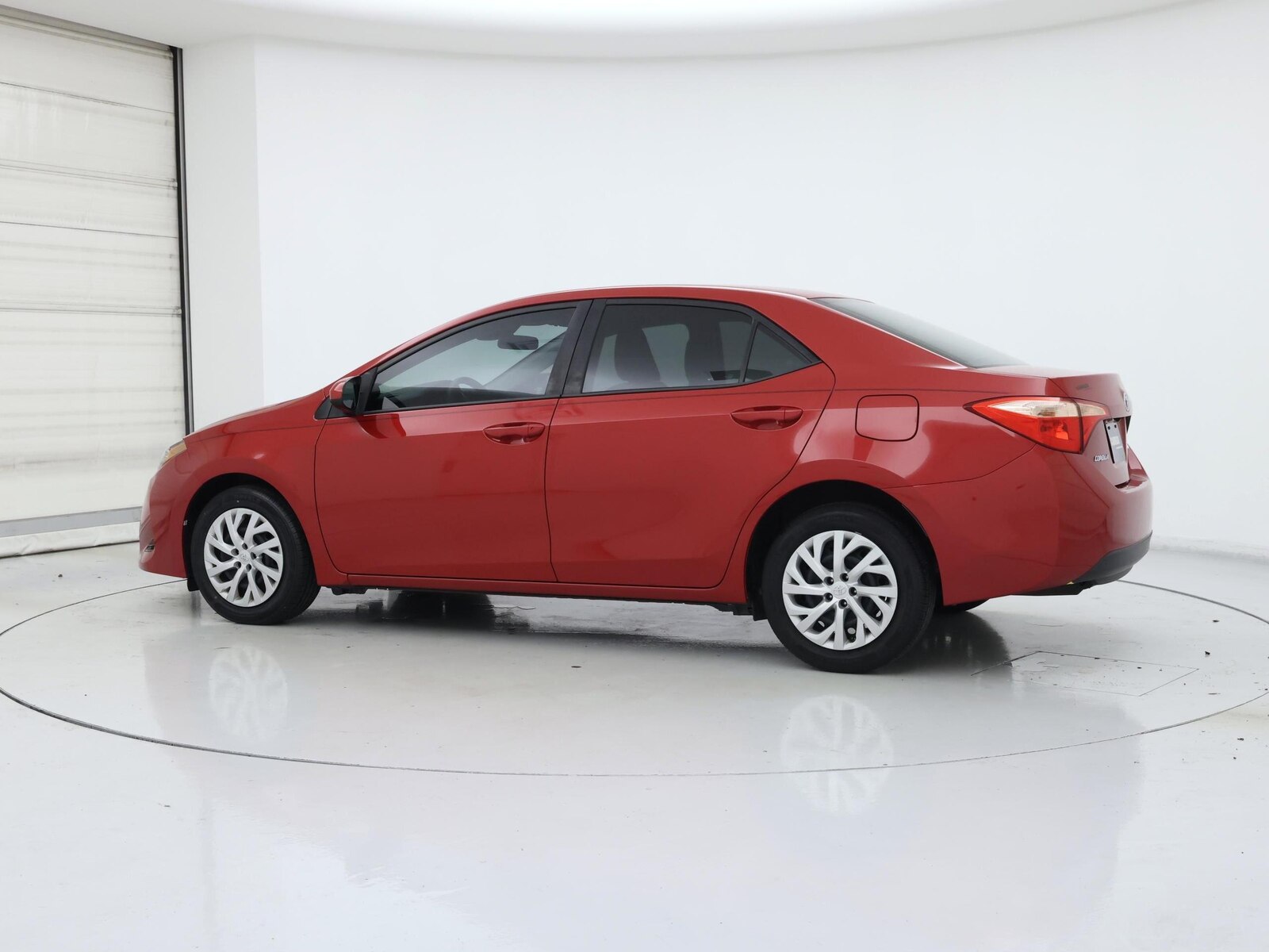 2017 Toyota Corolla LE - Photo 7