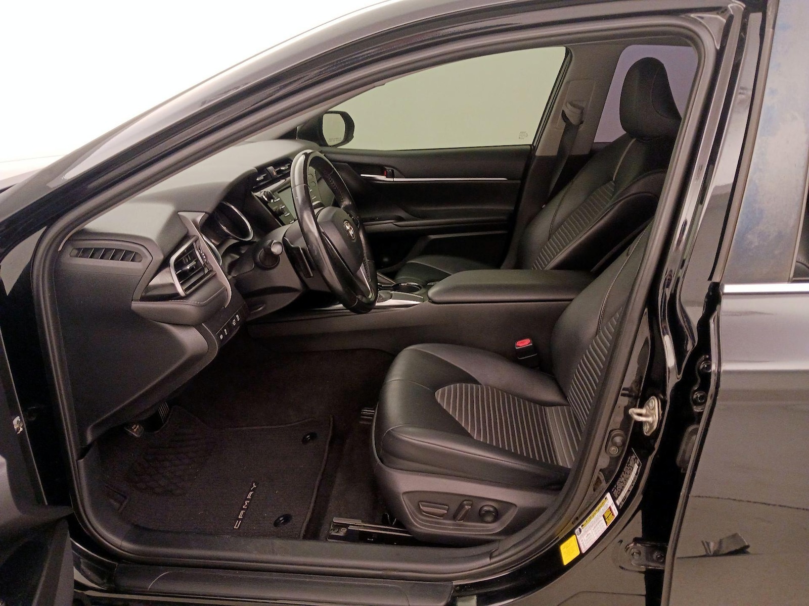 Power Seat(s) & Side Airbags