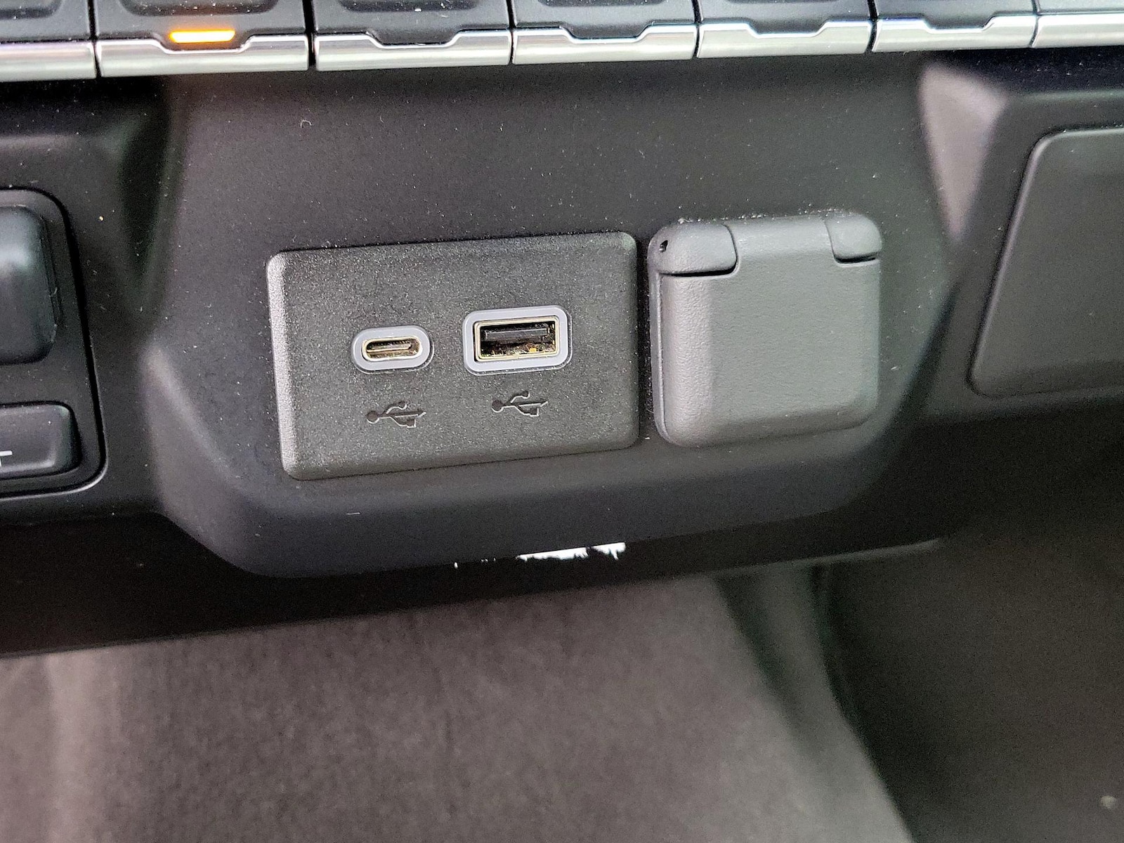 2019 Chevrolet Silverado 1500 RST - Photo 19