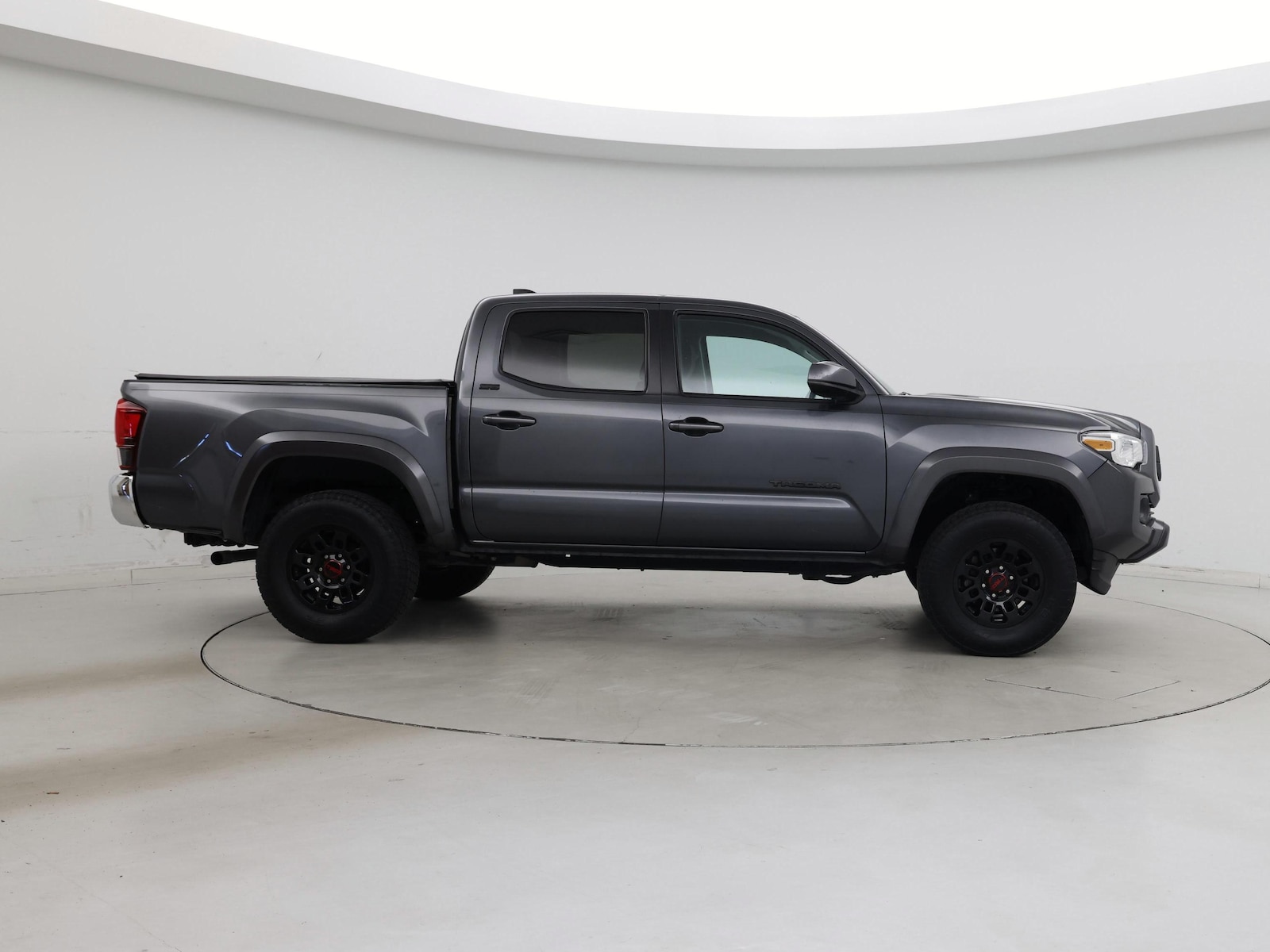 2023 Toyota Tacoma SR5 - Photo 8