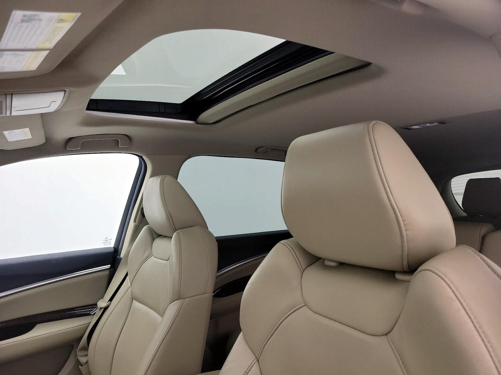 Sunroof(s) & Overhead Airbags