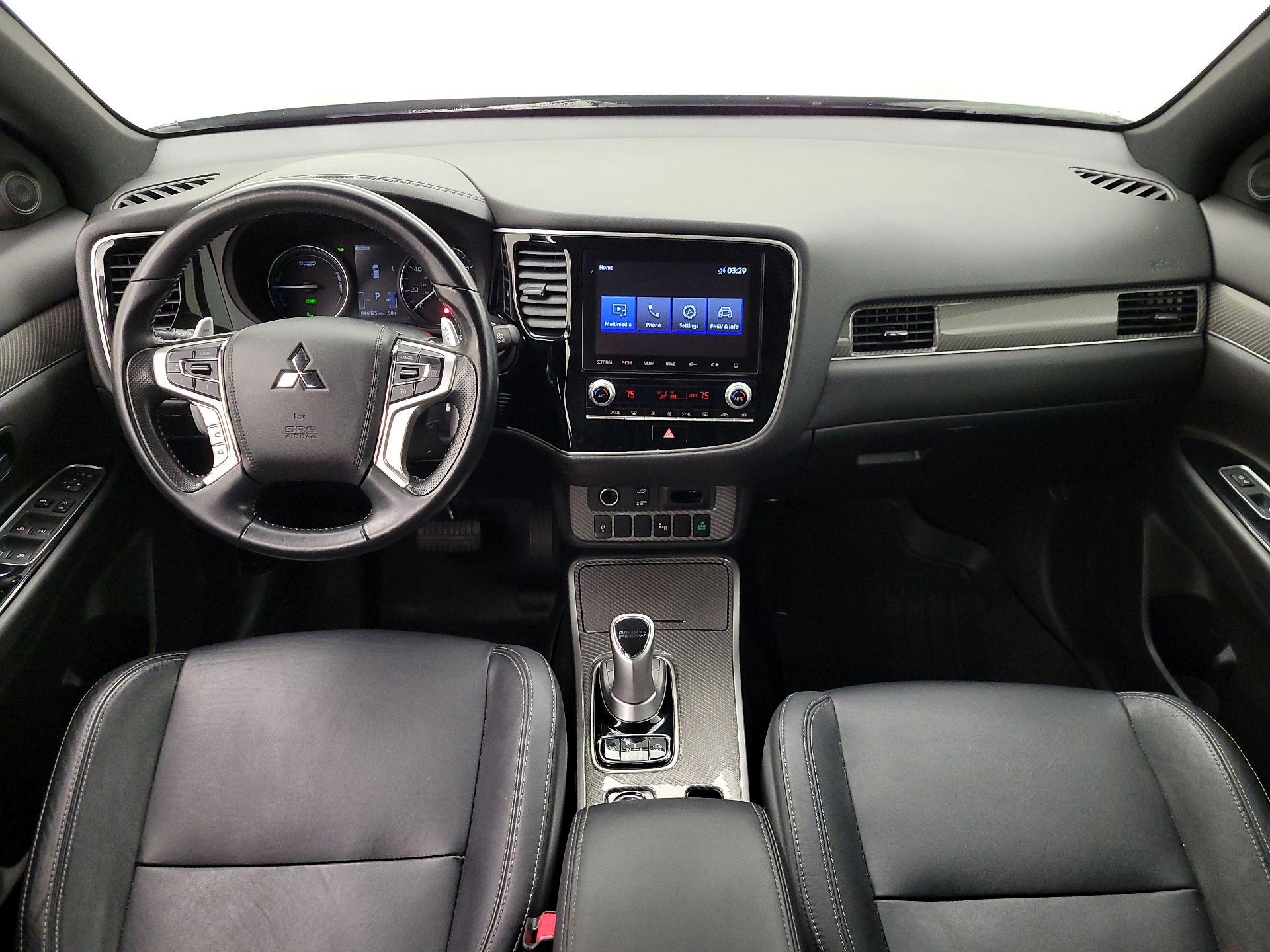 Thumbnail: 2020 Mitsubishi Outlander - 9