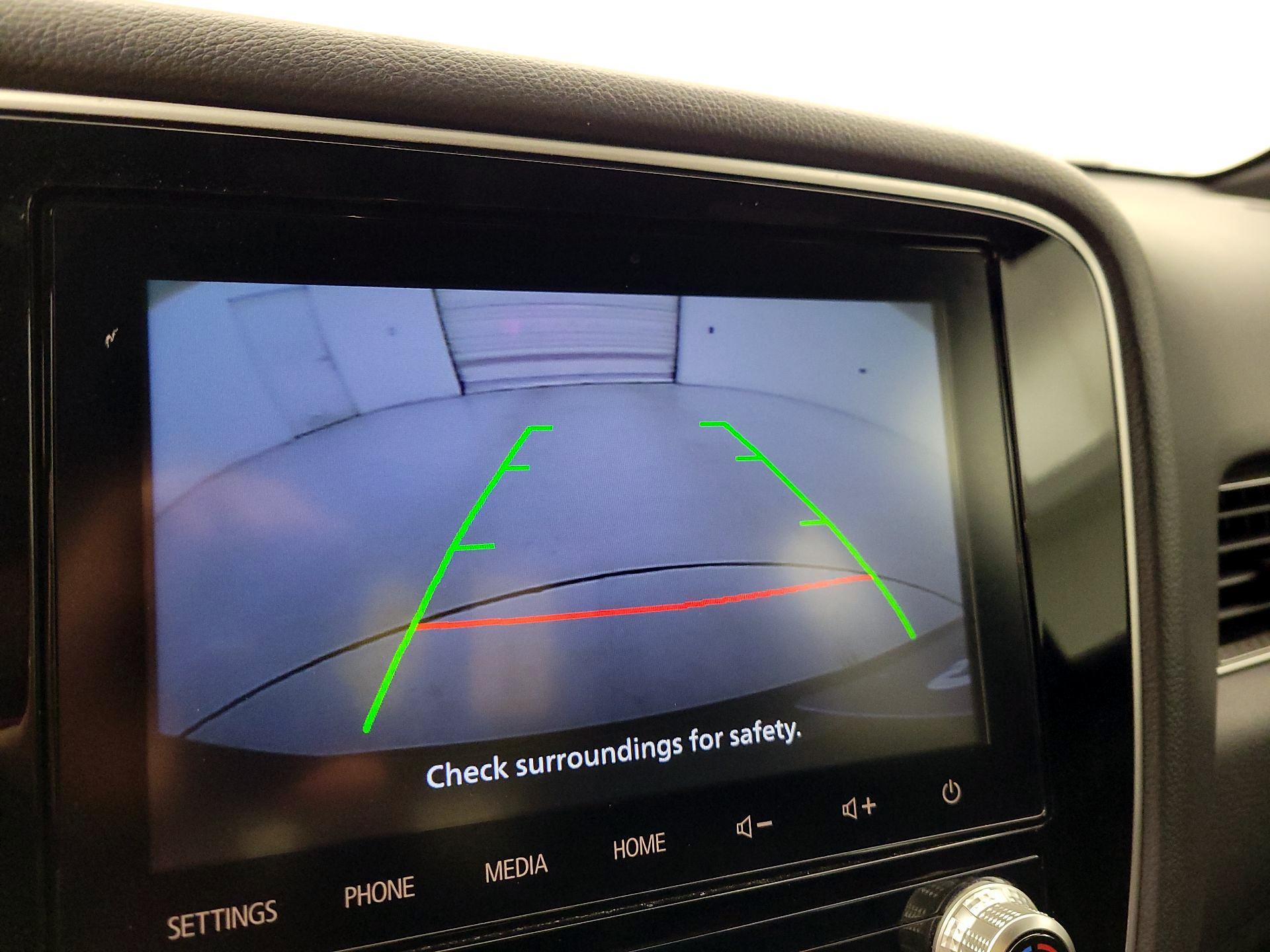 Thumbnail: 2020 Mitsubishi Outlander - 14