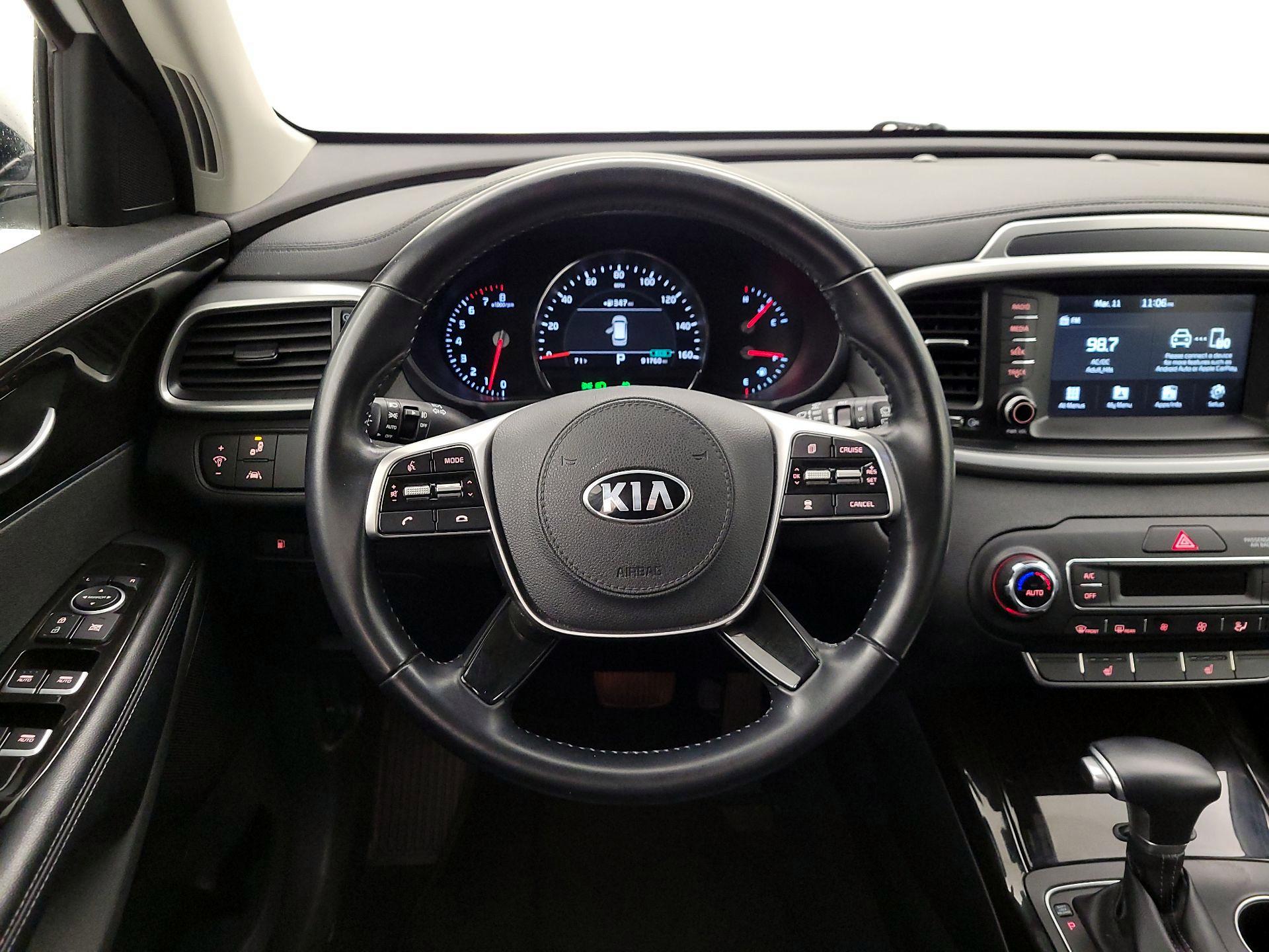 Thumbnail: 2020 Kia Sorento - 10