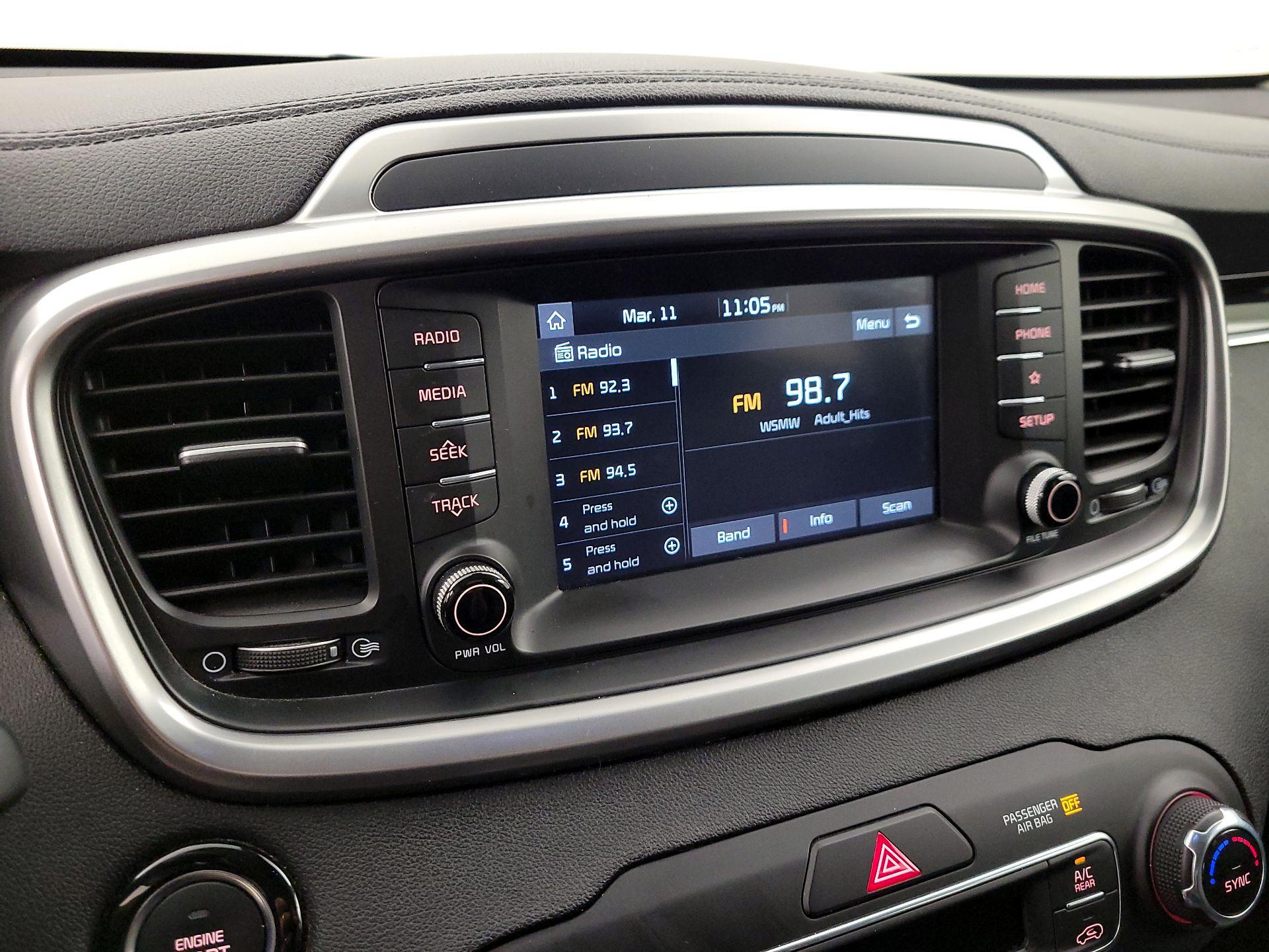 Thumbnail: 2020 Kia Sorento - 15