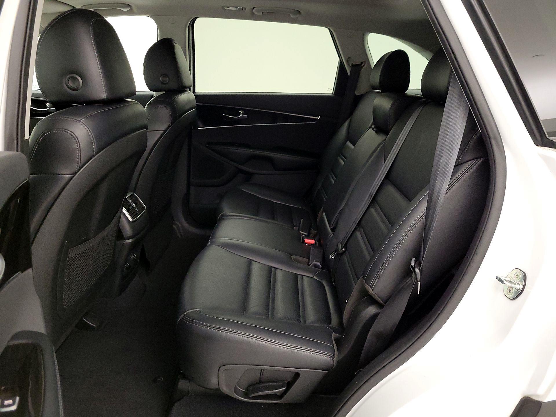 Thumbnail: 2020 Kia Sorento - 20