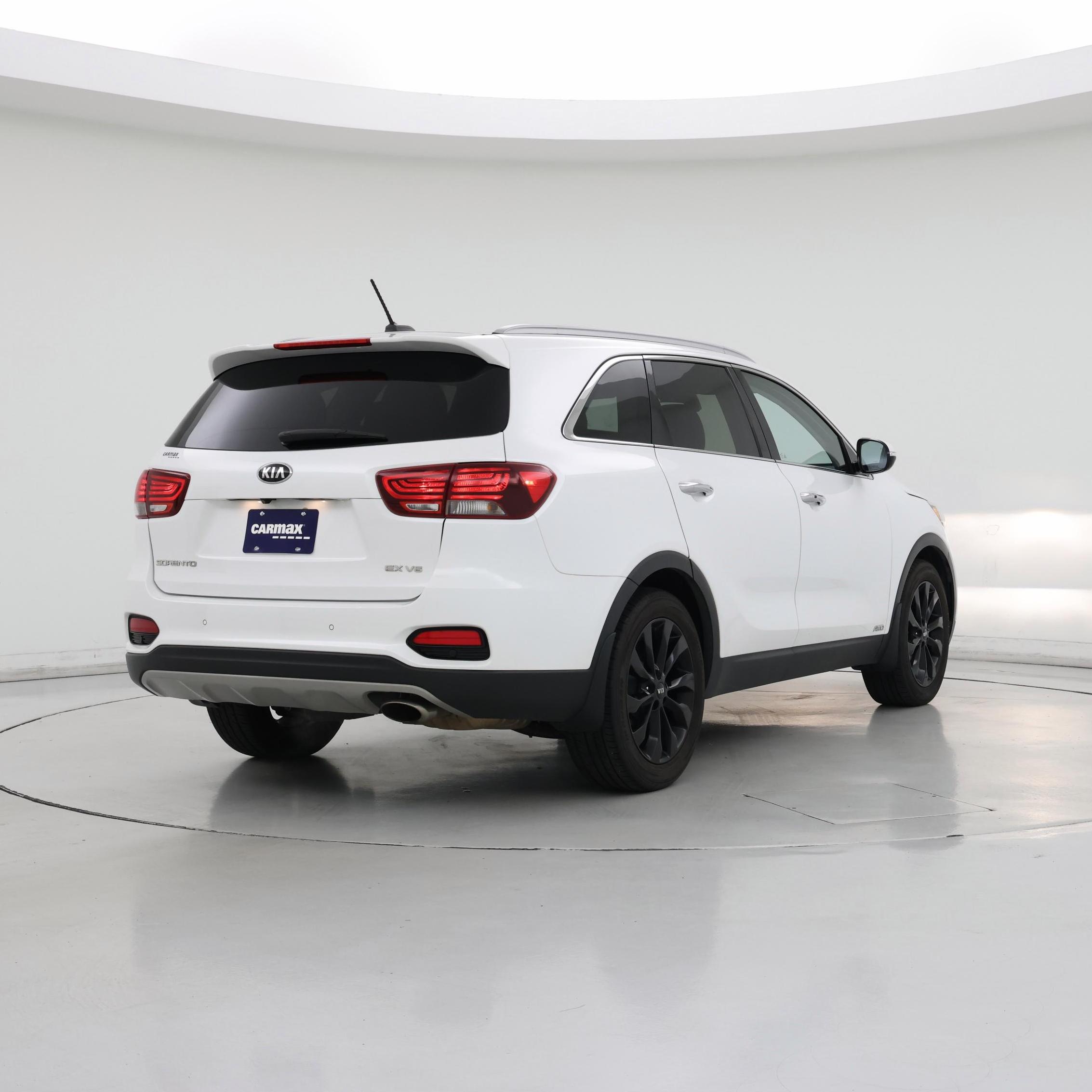 Thumbnail: 2020 Kia Sorento - 8