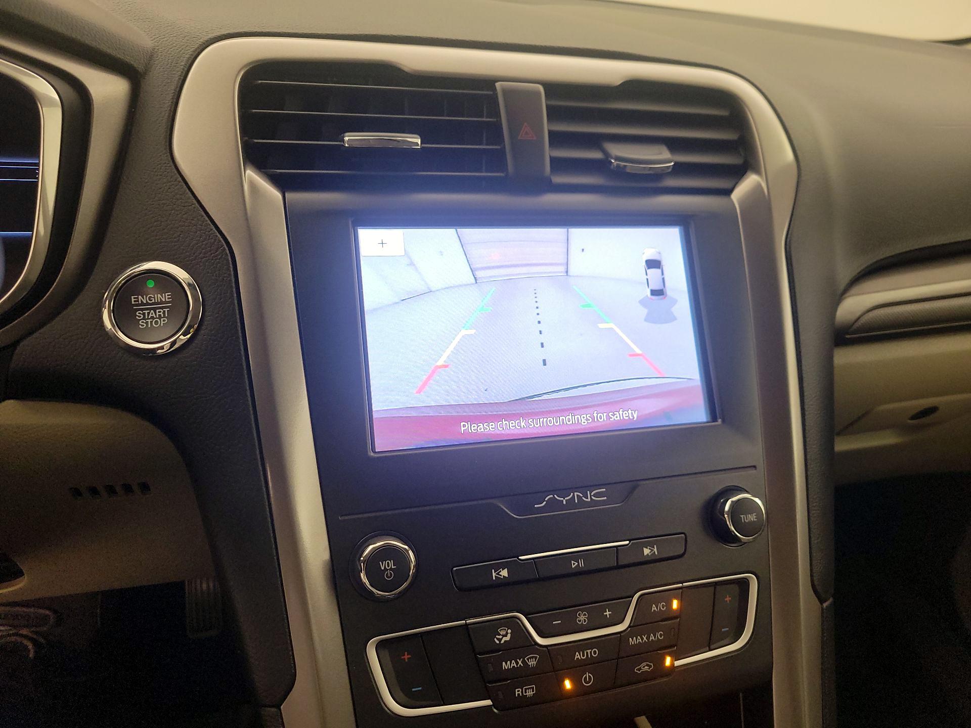 Thumbnail: 2020 Ford Fusion - 15